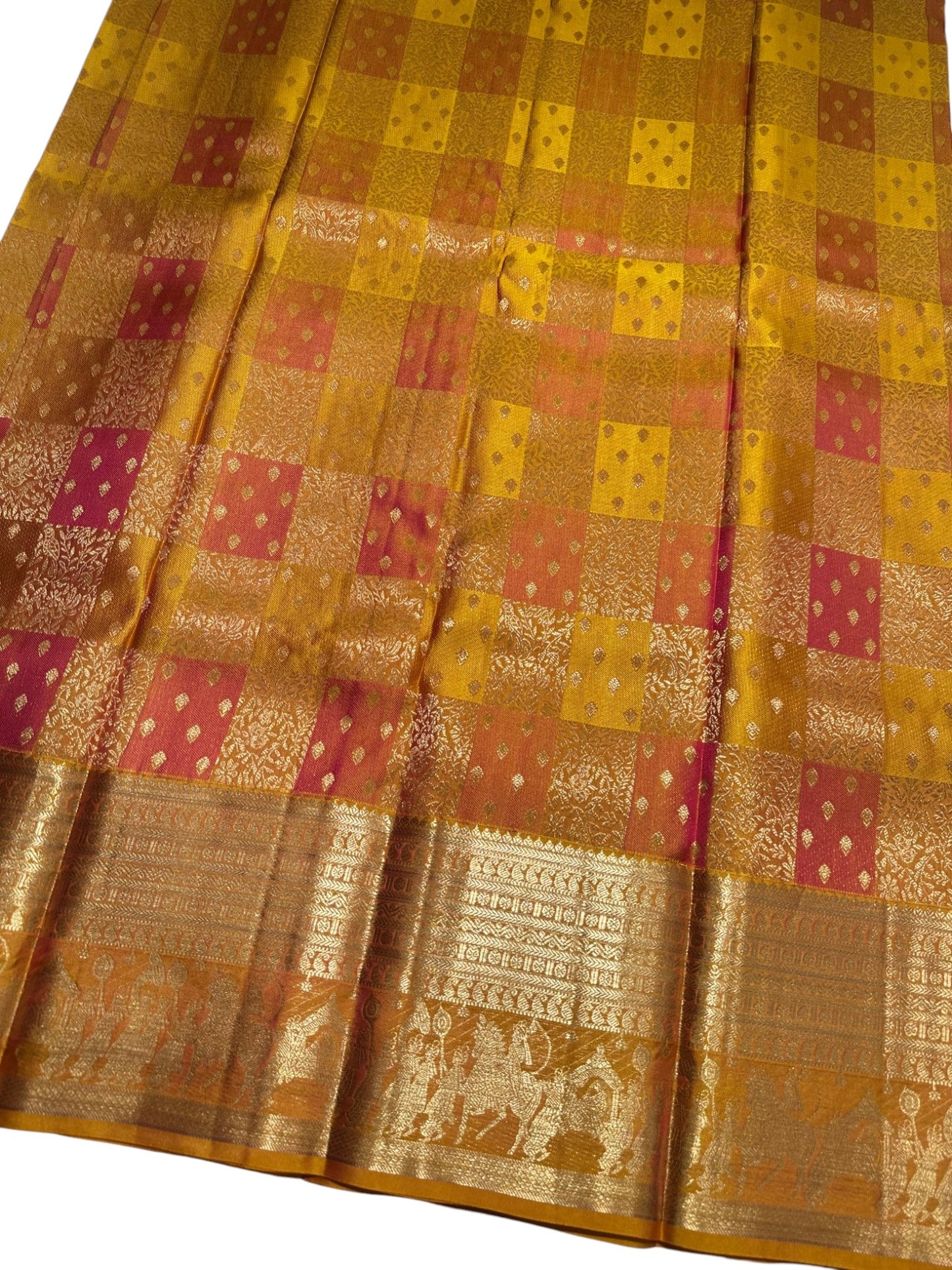 Southloom Pure Handloom Bridal Kanchipuram Brocade Silk Saree (Orange & Pink) SL623