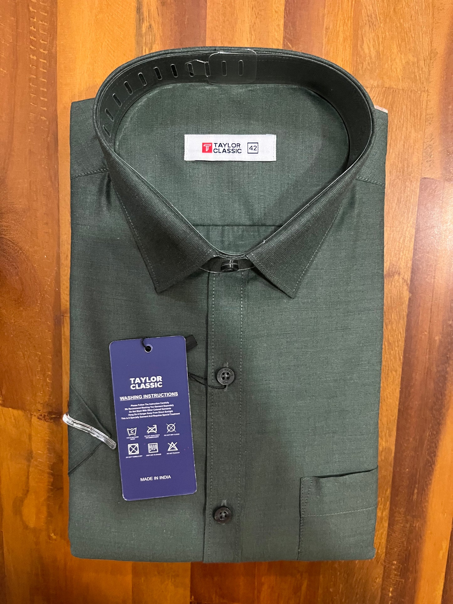 Pure Cotton Green Solid Shirt (42 HS)