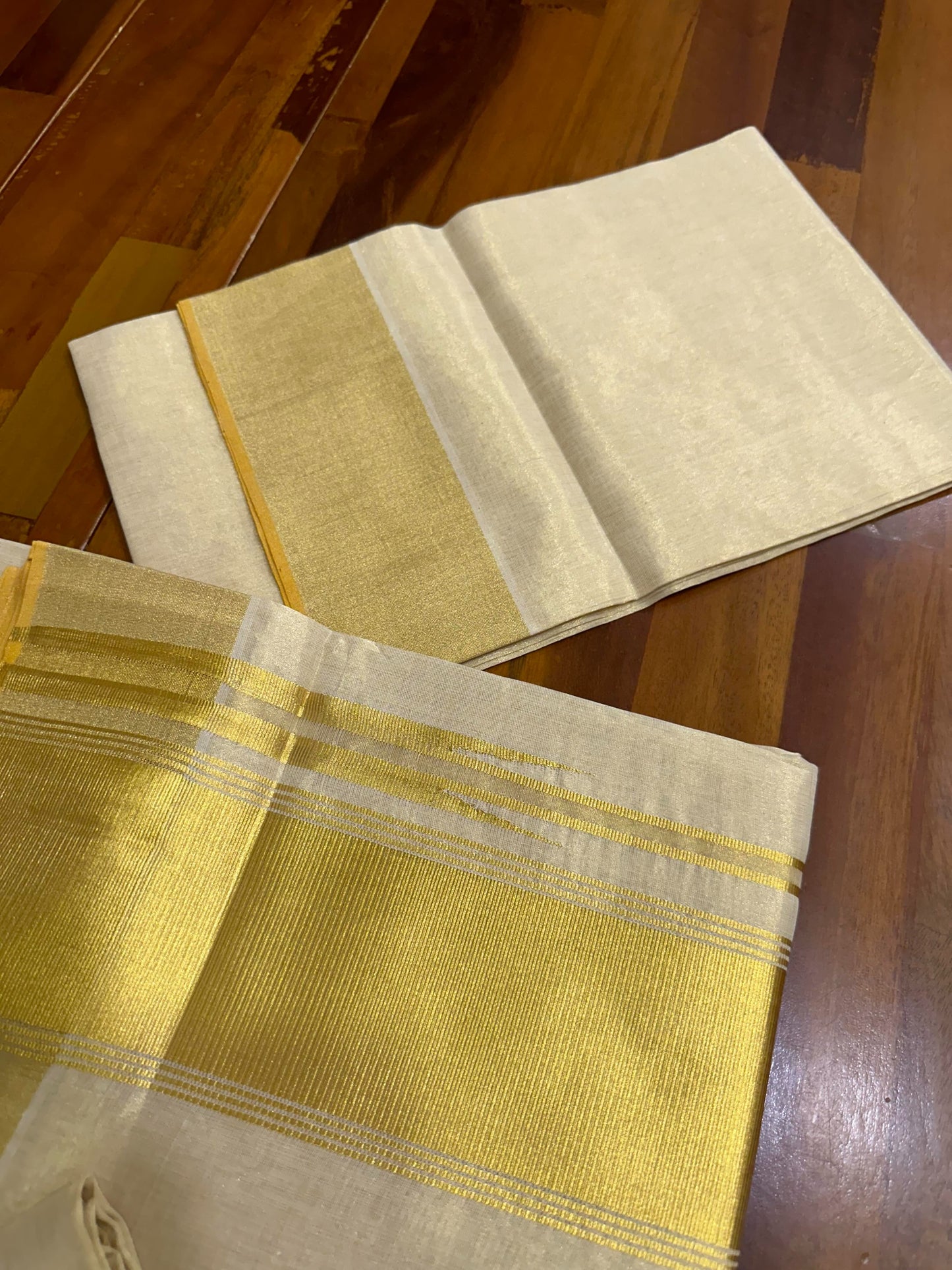 Southloom Super Premium Balaramapuram Handloom Tissue Set Mundu with Blouse Piece