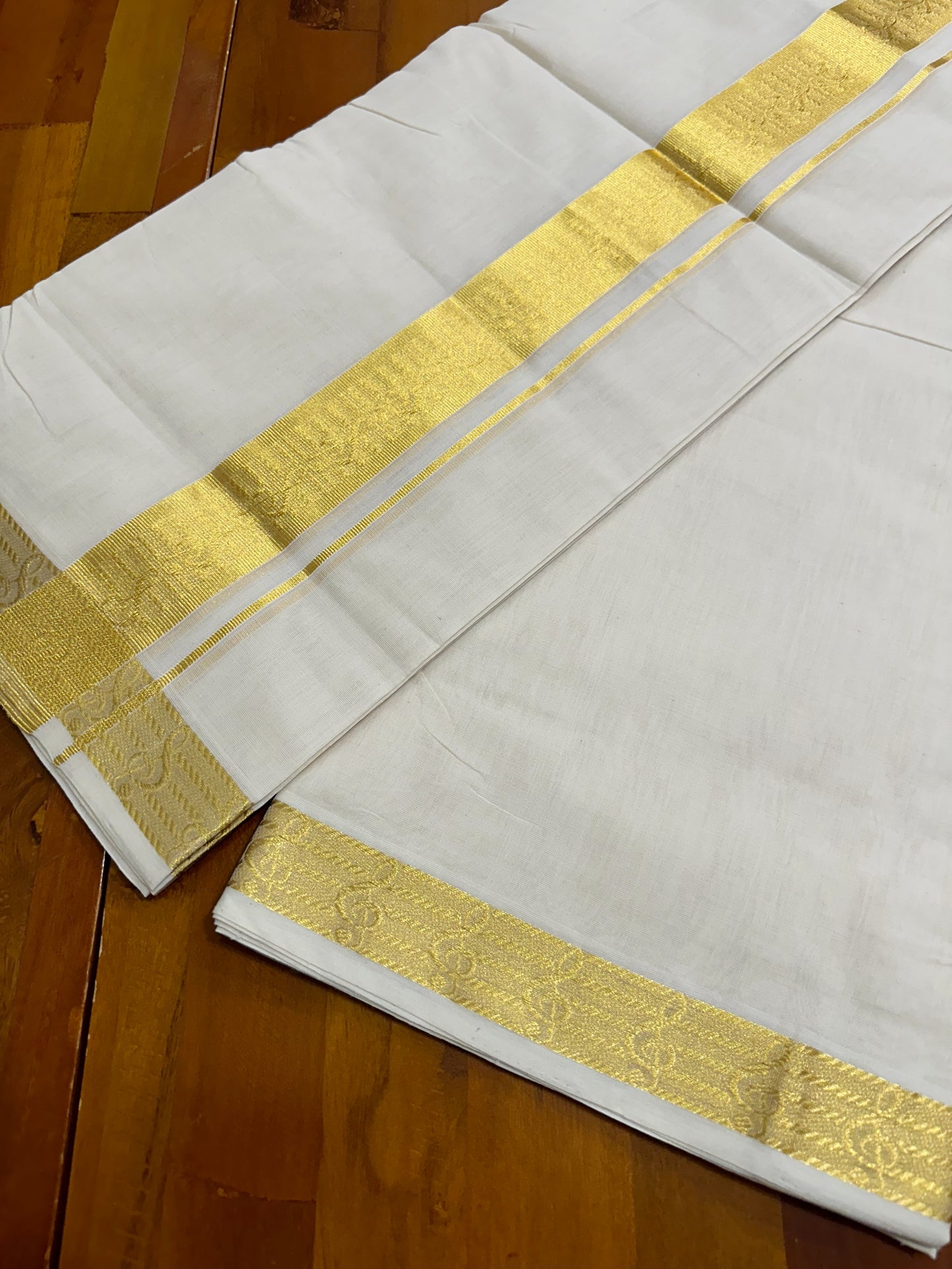 Southloom Balaramapuram Unakkupaavu Handloom Kasavu Mundu with Woven Musical Notes in Kara and Border