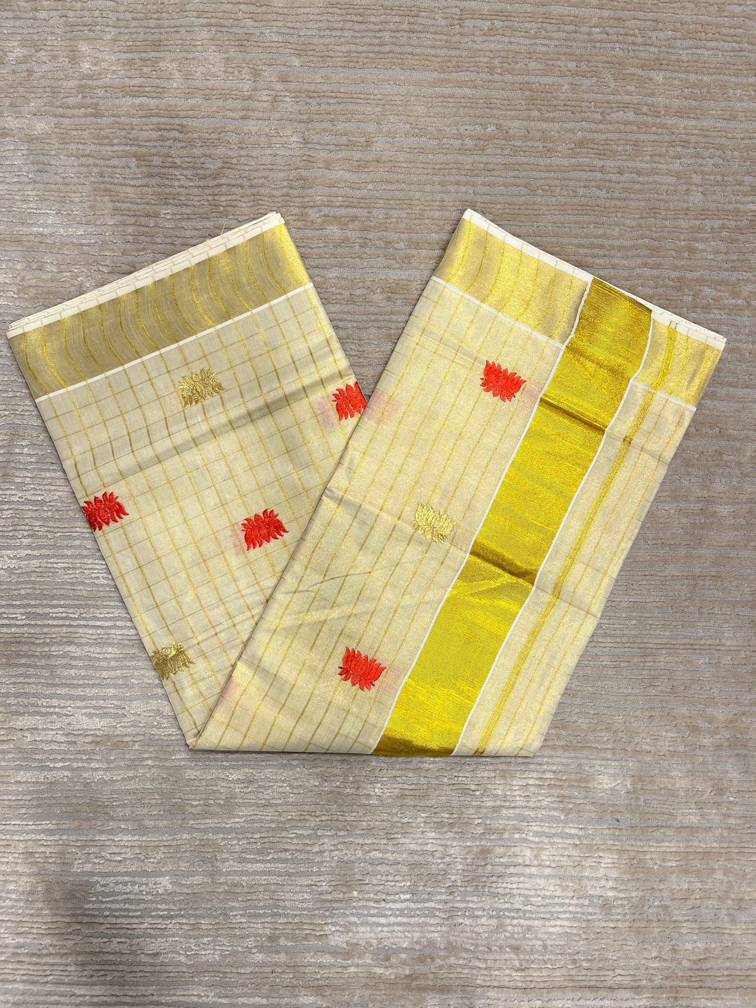 Stripes / Checks Design Kerala Saree
