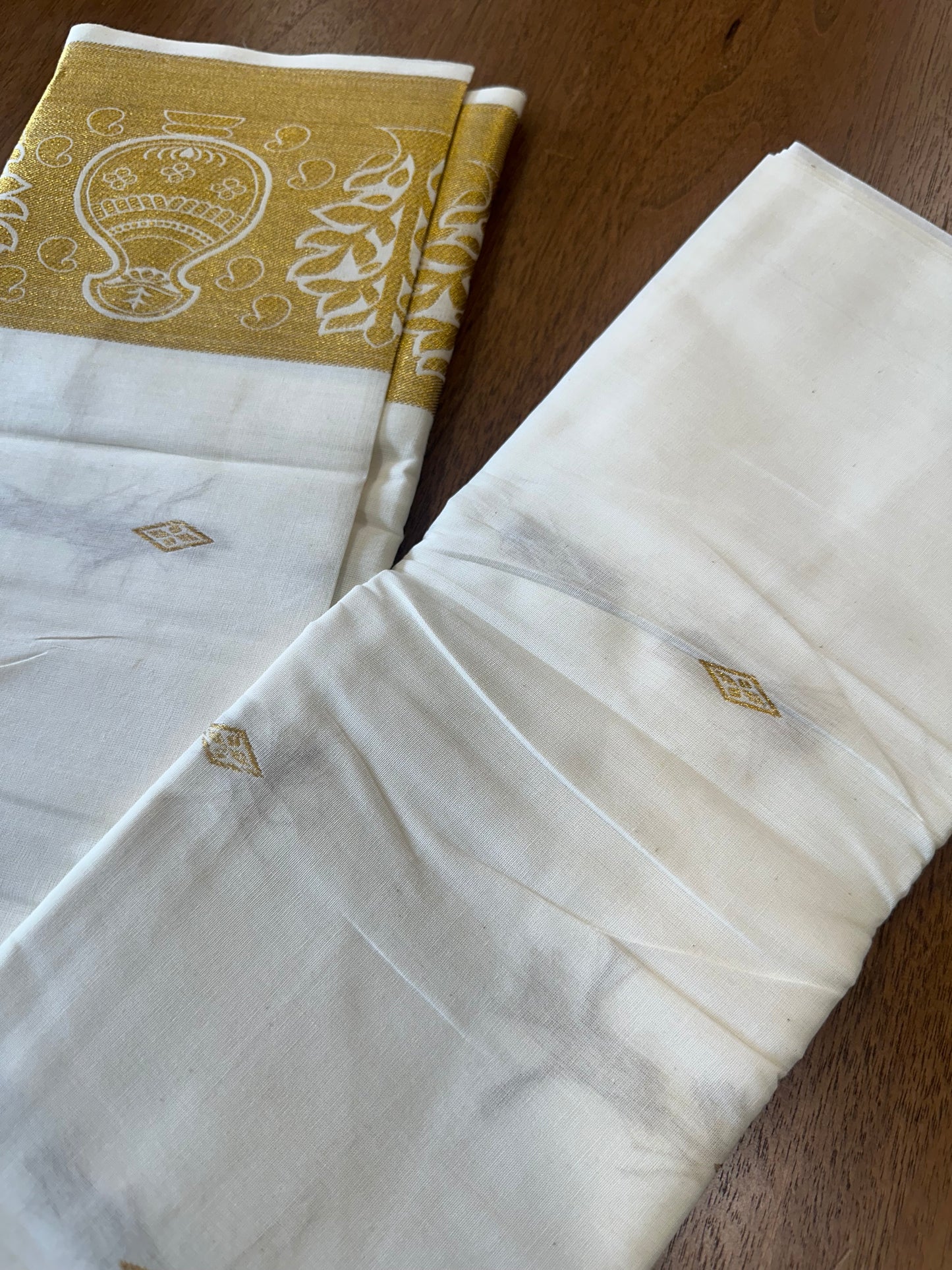 Kerala Plain Cotton Skirt Material with Kasavu Woven Border (4 meters)