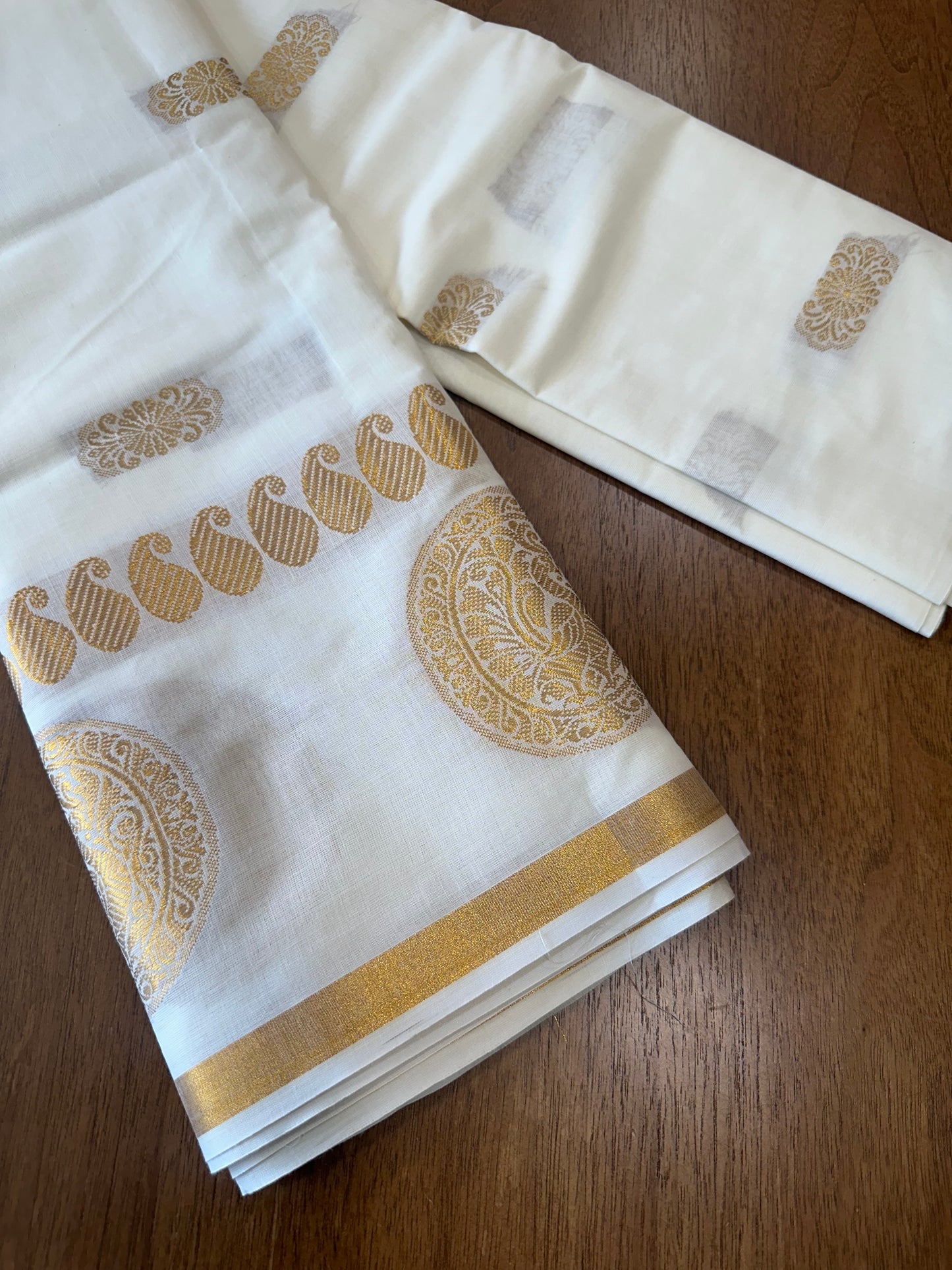 Kerala Cotton Skirt Material with Kasavu Woven Patterns (4 meters)