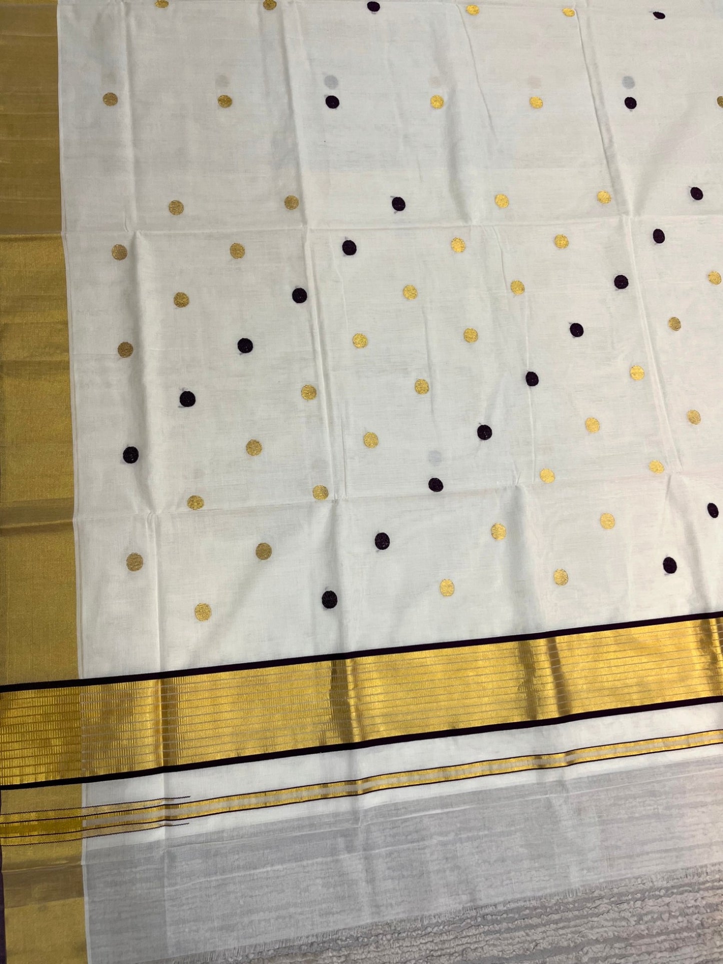 Southloom Super Premium Balaramapuram Handloom Cotton Gold And Purple Polka Dots On Body SL628