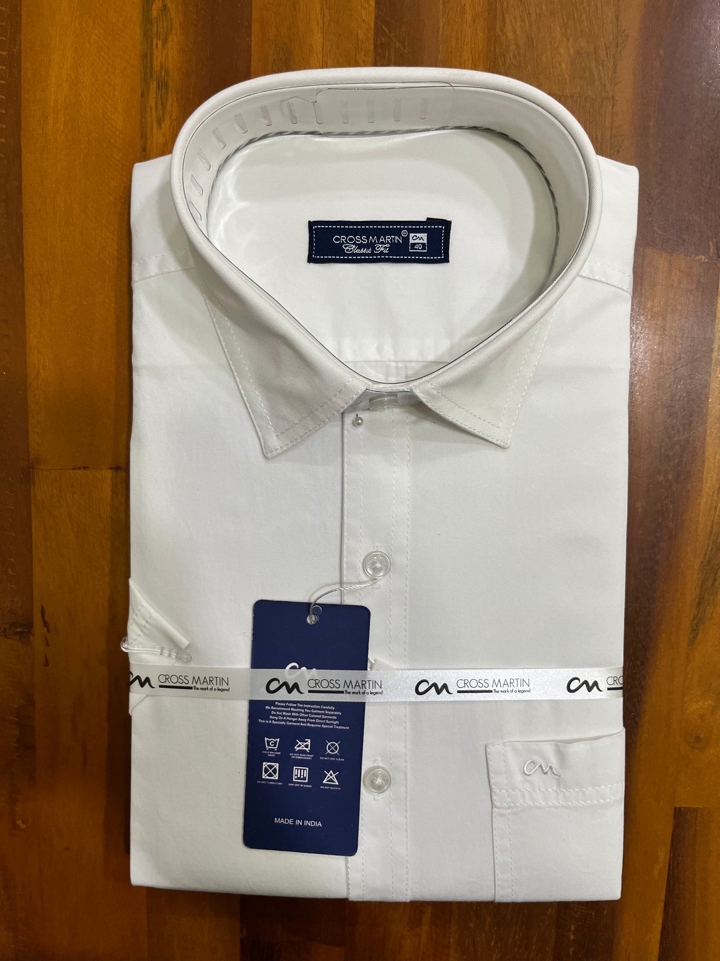 Pure Cotton Pure White Solid Shirt (40 HS)