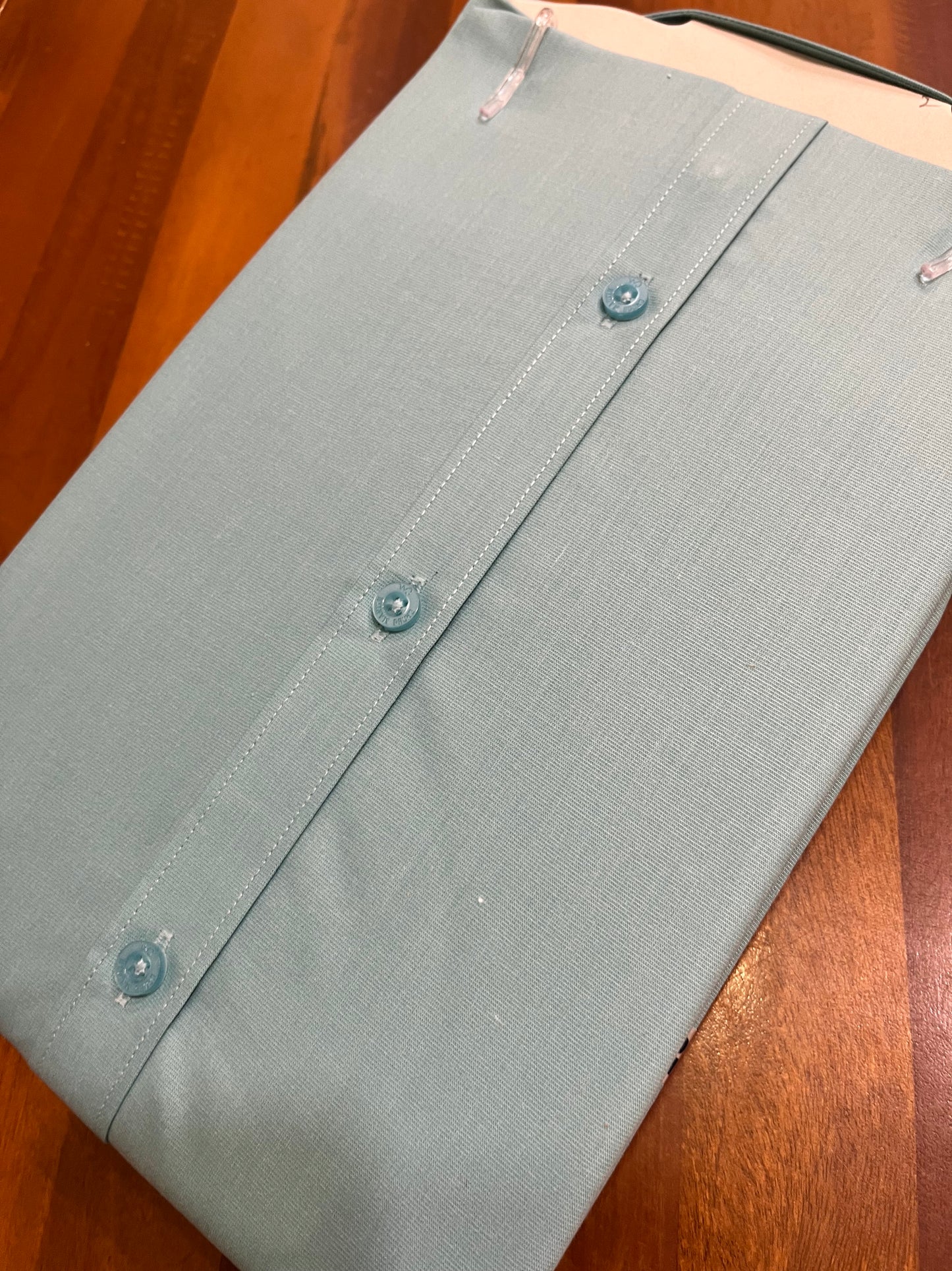 Pure Cotton Green Solid Shirt (42 FS)