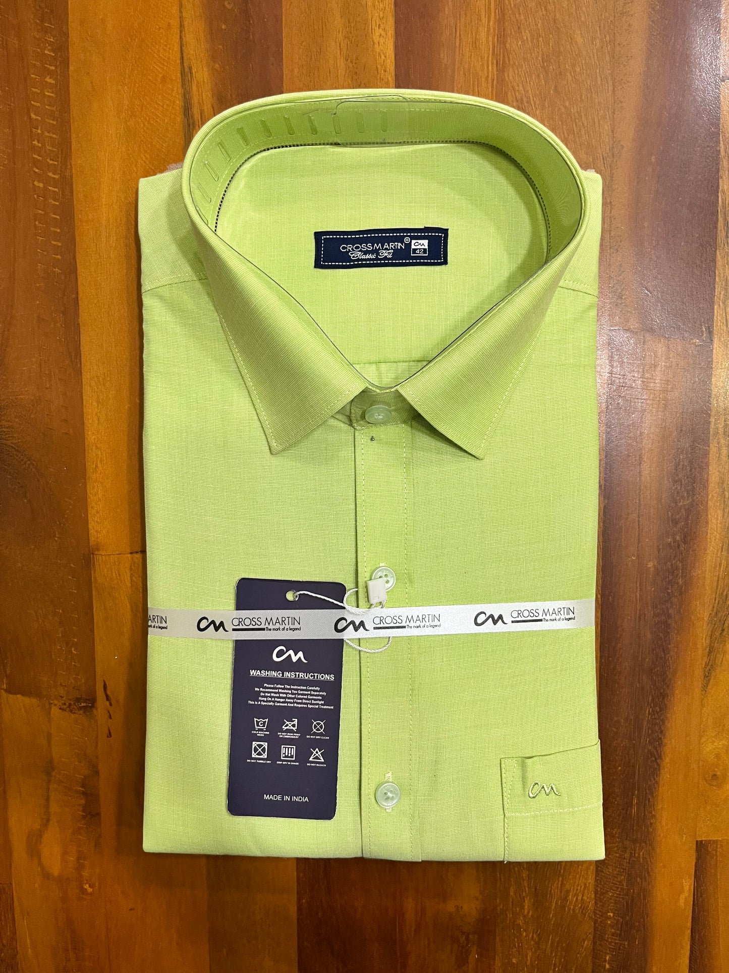 Pure Cotton Light Green Solid Shirt (42 FS)