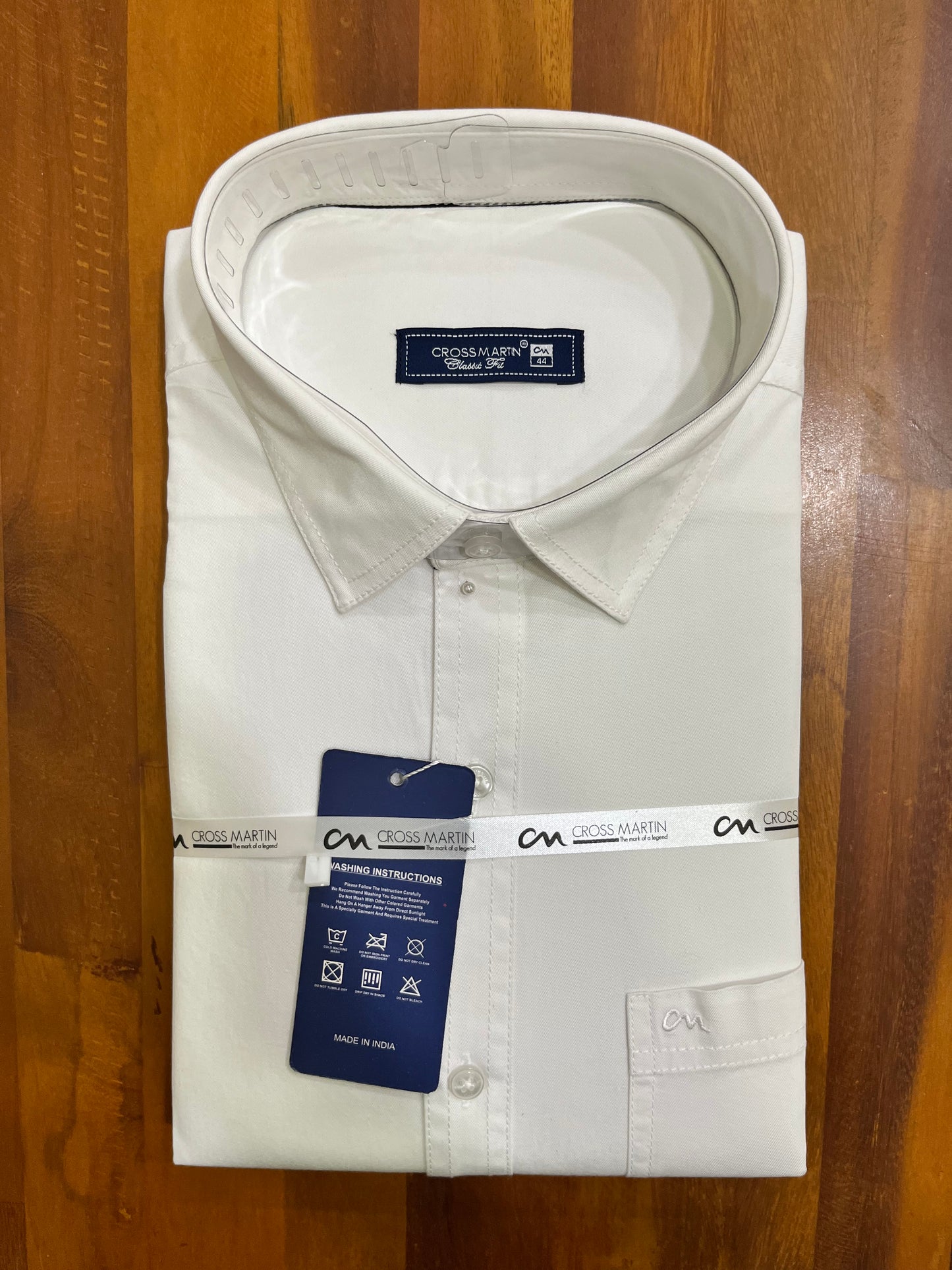 Pure Cotton Pure White Solid Shirt (44 FS)