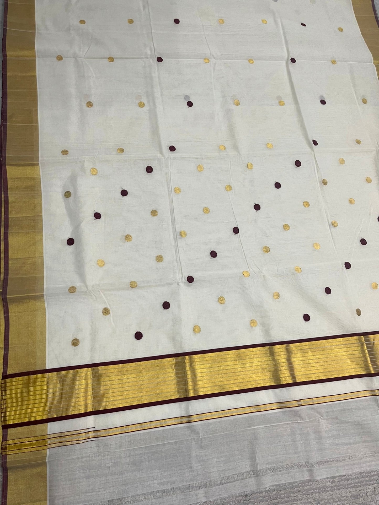 Southloom Super Premium Balaramapuram Handloom Cotton Gold And Maroon Polka Dots On Body SL628