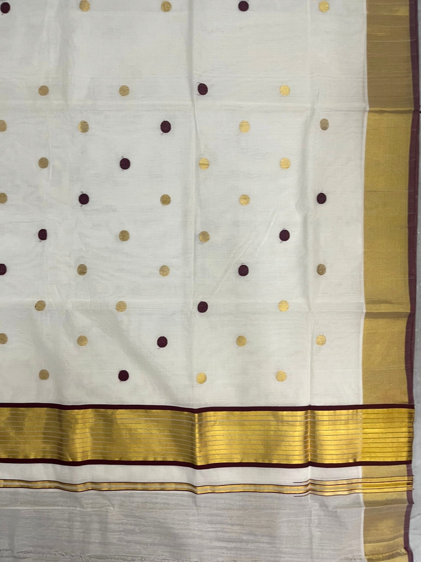 Southloom Super Premium Balaramapuram Handloom Cotton Gold And Maroon Polka Dots On Body SL628
