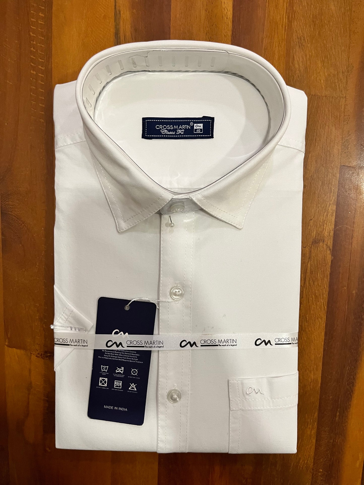 Pure Cotton Pure White Solid Shirt (40 HS)