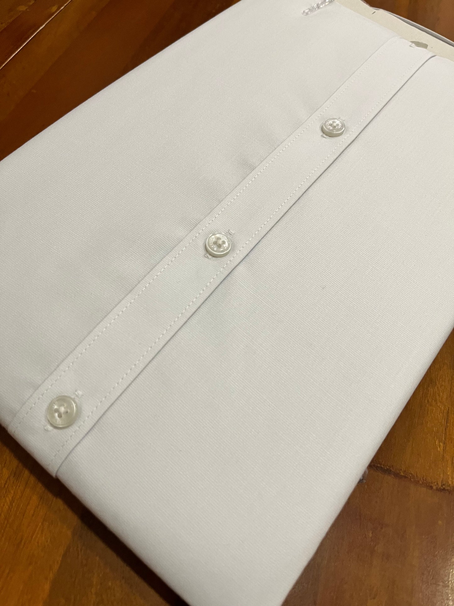 Pure Cotton Pure White Solid Shirt (42 HS)