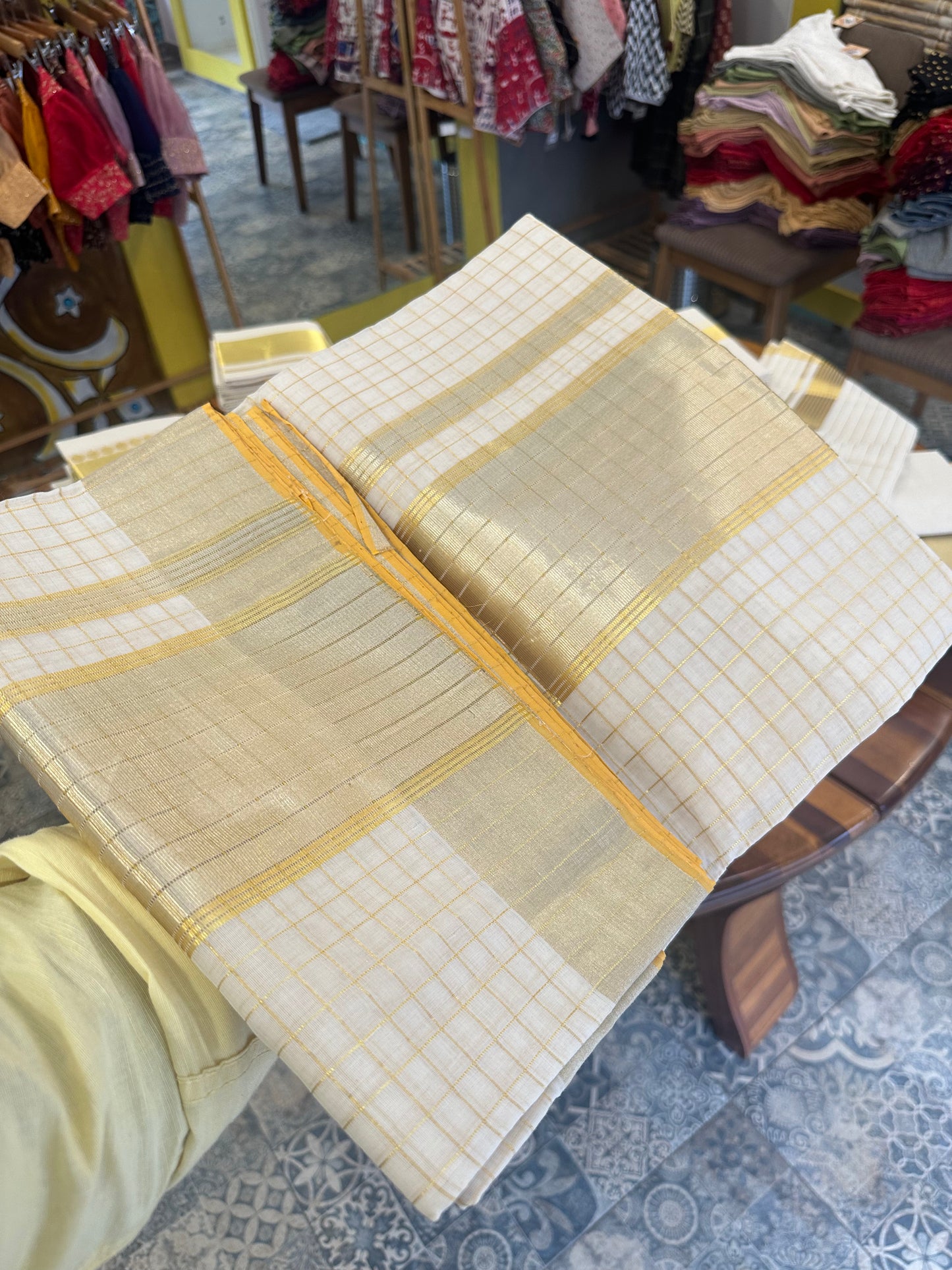 Southloom Premium Balaramapuram Handloom Saree in Silver and Gold Mixed Woven Antique Kasavu with Checks Body