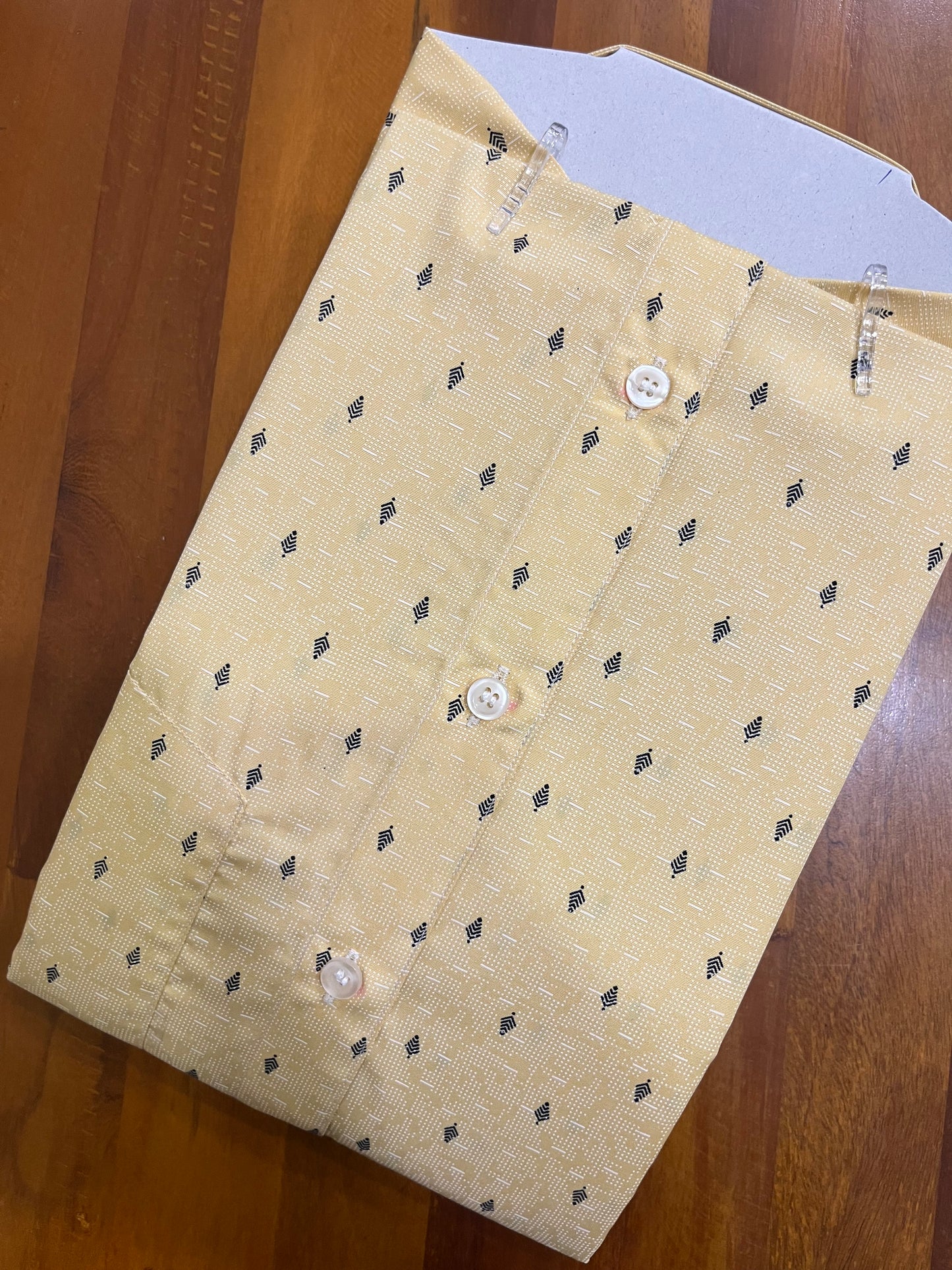 Pure Cotton Yellow Printed Shirt (42 FS)