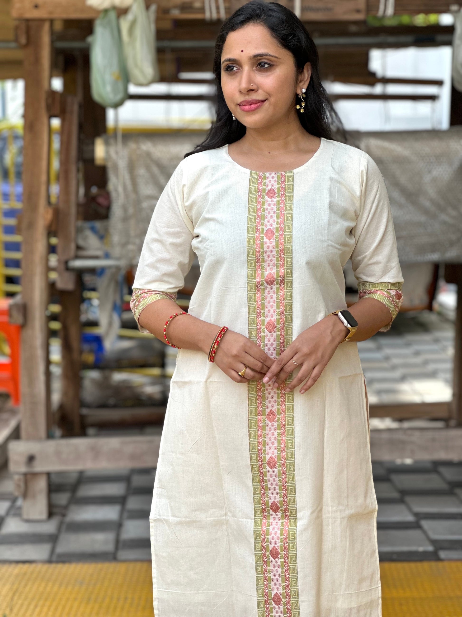 Kasavu Kurta and Dresses| Traditional Churidar| Off White and Golden Kurta  Designs| Kurti - YouTube