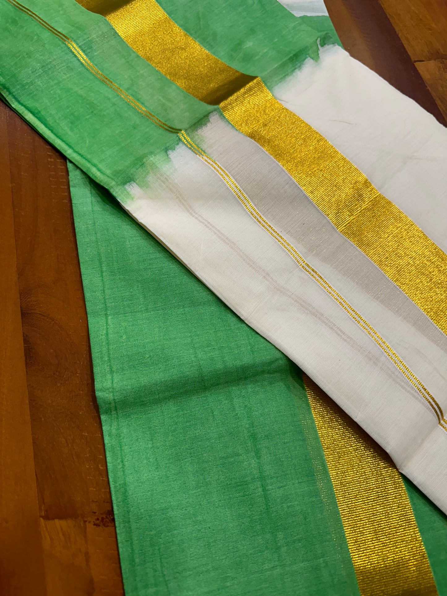 Southloom Tie & Dye - Half & Half  Multi Colour Light Green Design Set Mundu (Mundum Neriyathum) in 2.80 m Neriyathu (Extra Length)