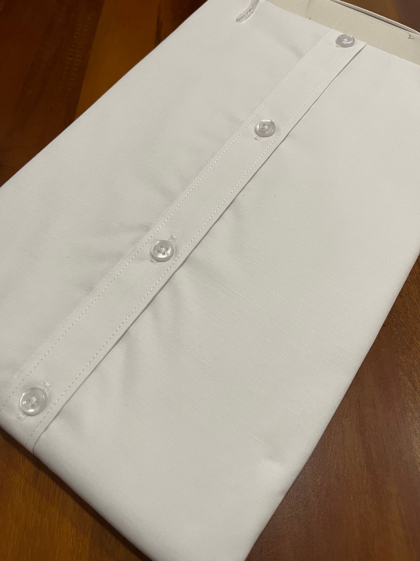 Pure Cotton Pure White Solid Shirt (40 HS)