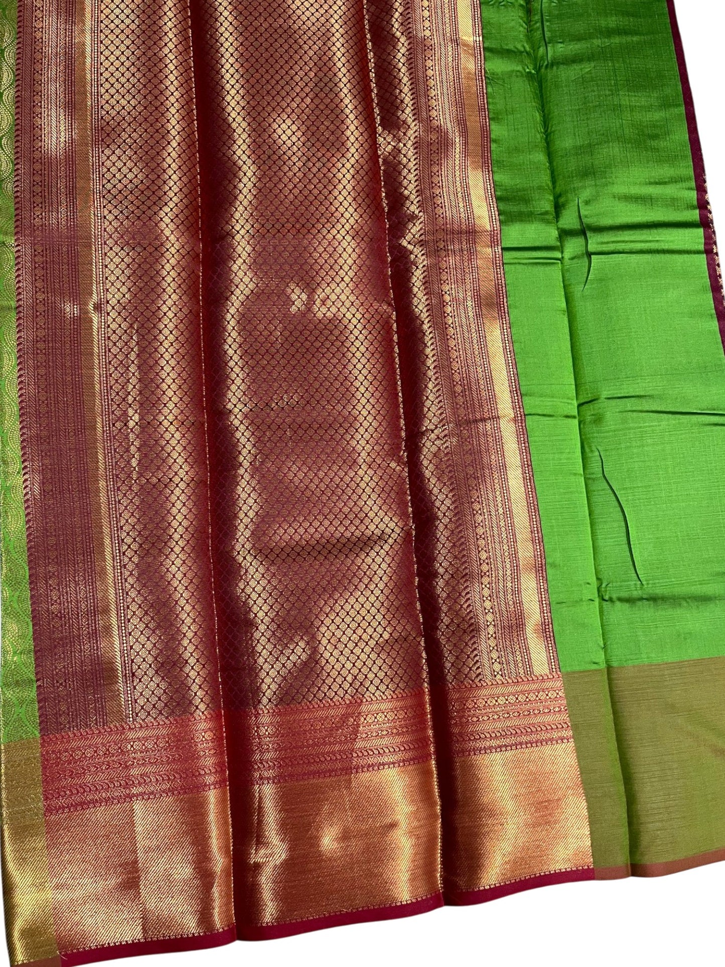 Southloom Premium Semi Silk Zari Work Bridal Brocade Saree in Green with Matching Pallu