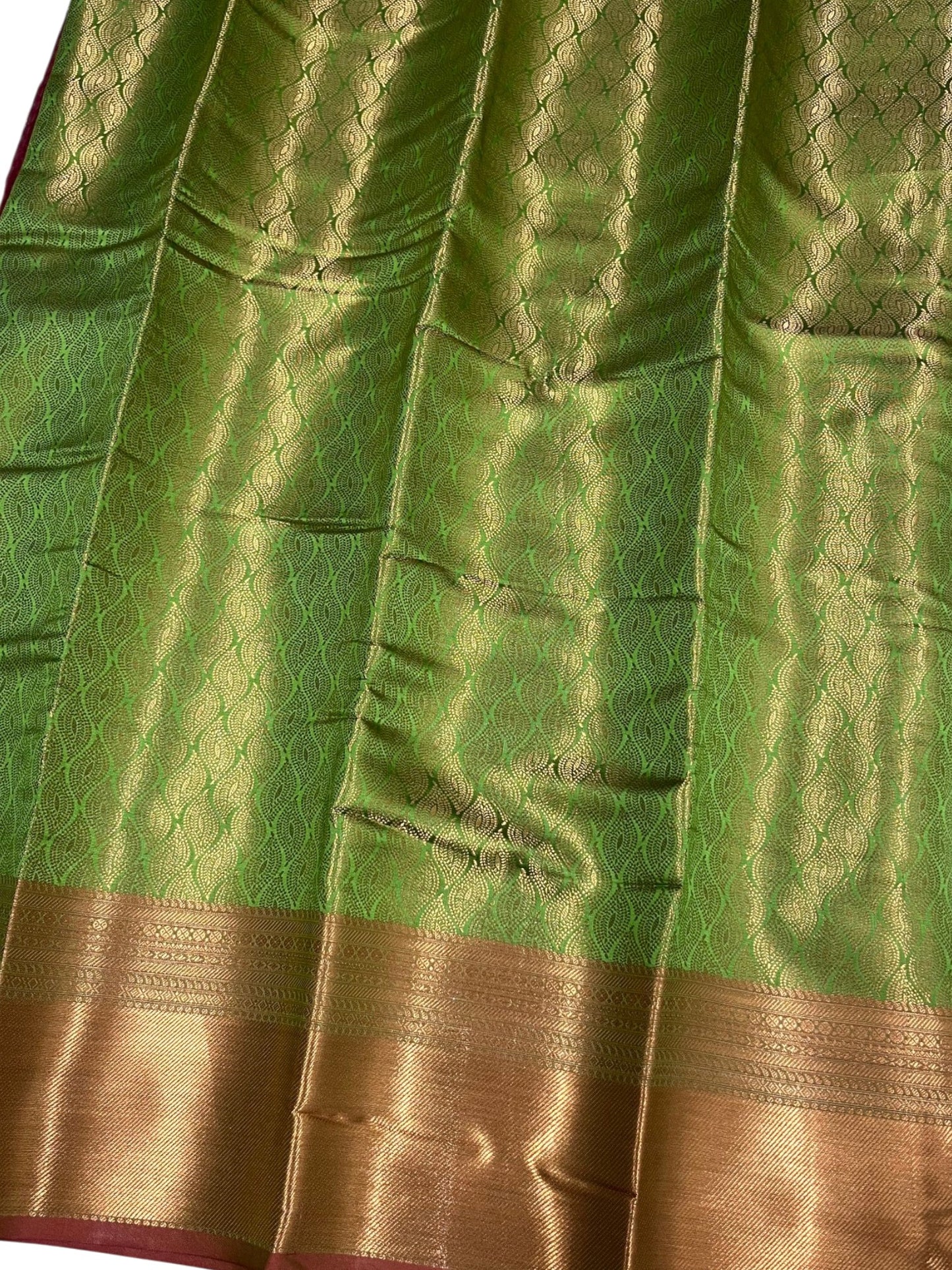 Southloom Premium Semi Silk Zari Work Bridal Brocade Saree in Green with Matching Pallu