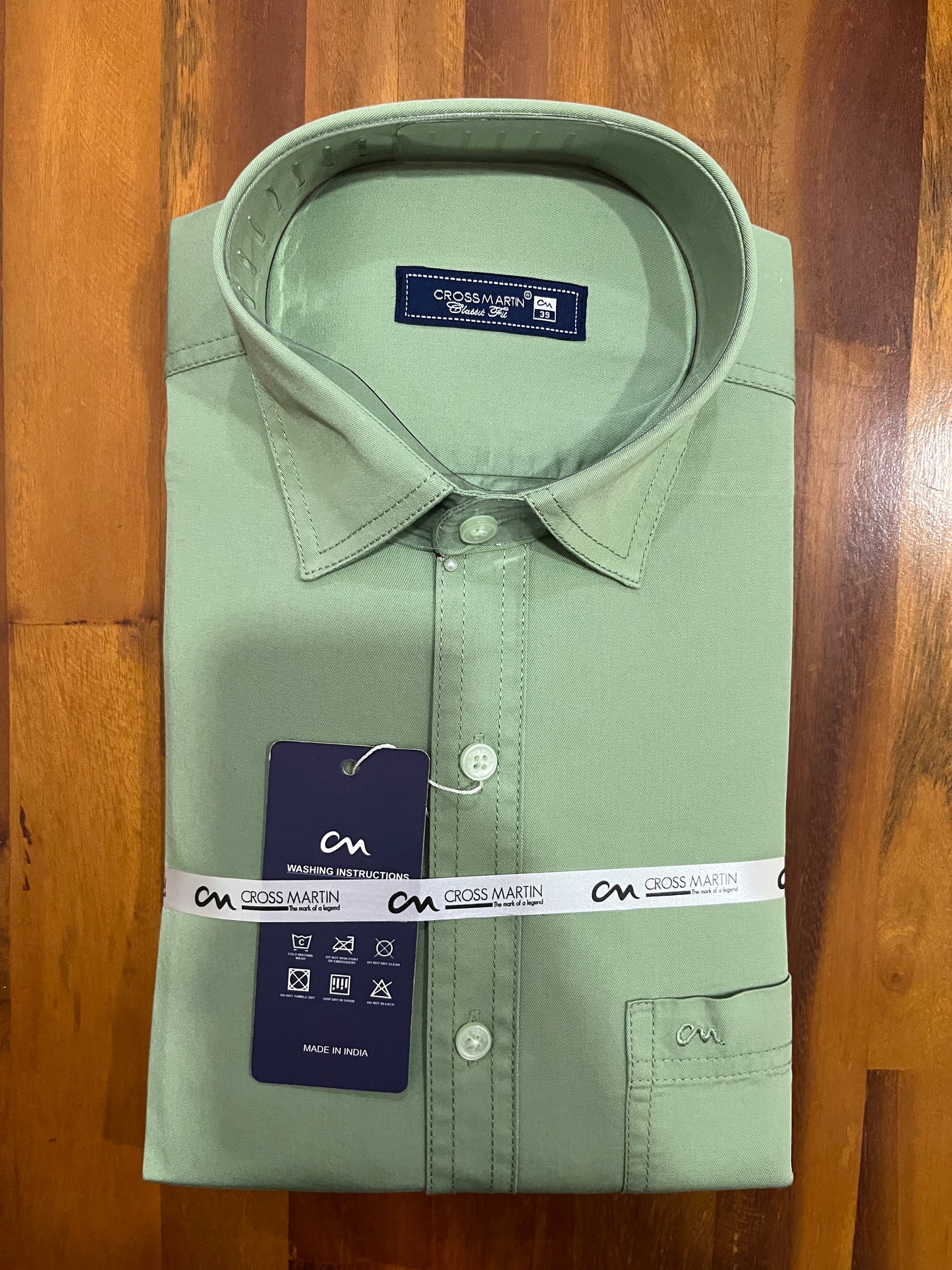 Pure Cotton Green Solid Shirt (38 FS)