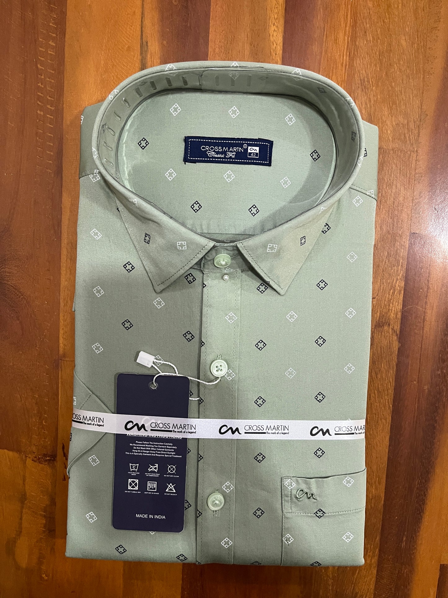 Pure Cotton Green Printed Shirt (42 HS)