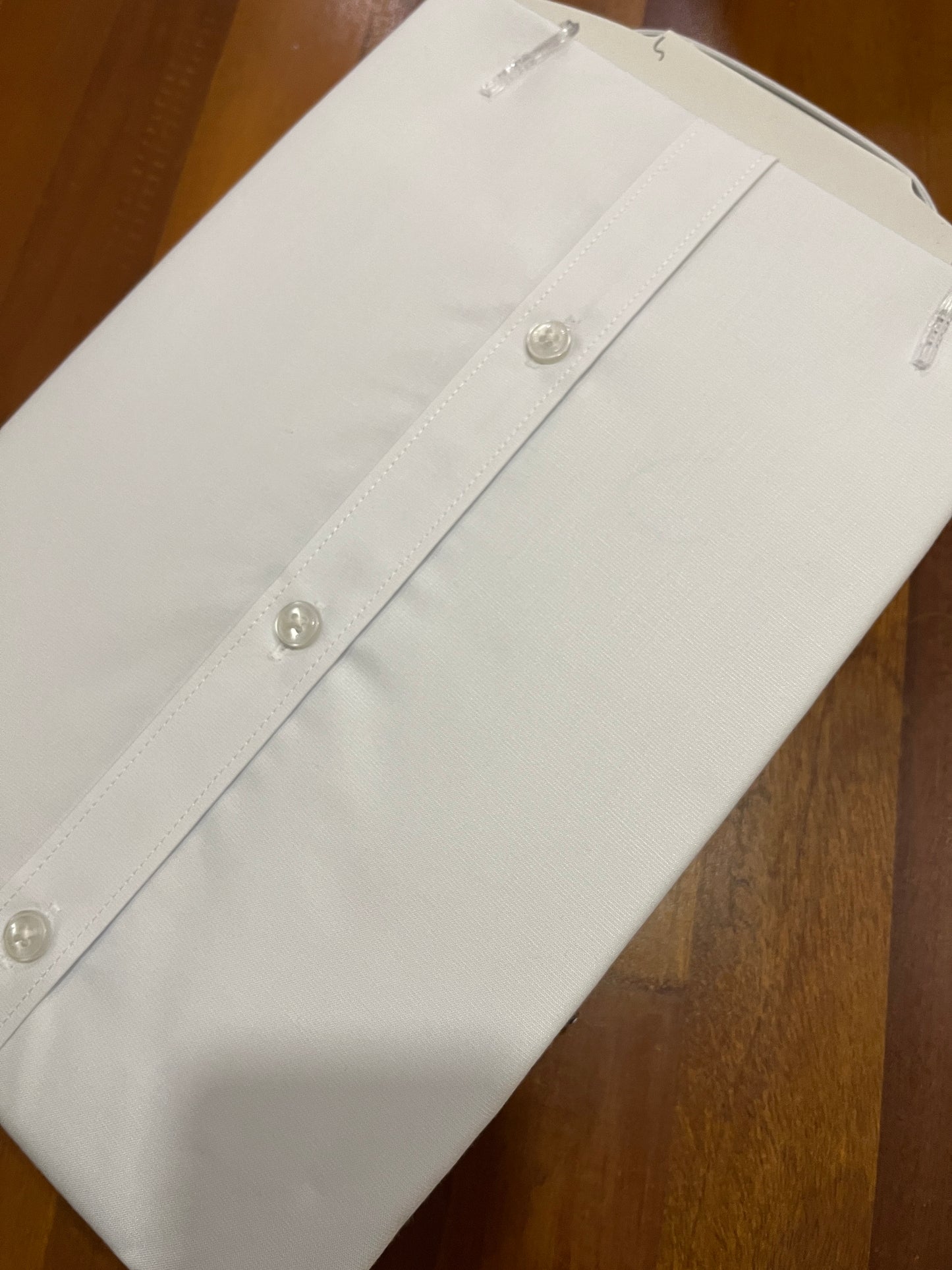 Pure Cotton Pure White Solid Shirt (42 HS)