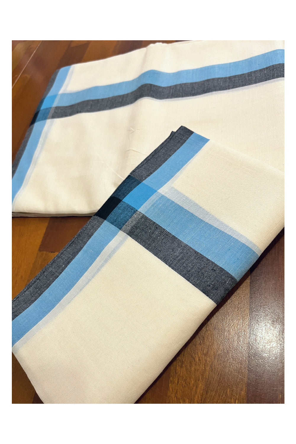 Kerala Cotton Mulloth Mundum Neriyathum Single (Set Mundu) with Blue Black Border (Extra Soft Cotton) 2.80 Mtrs