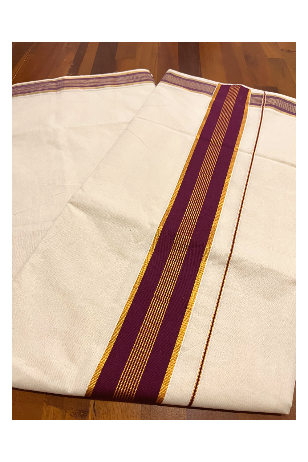 Cotton Kerala Plain Saree with Kasavu and Dark Magenta Border