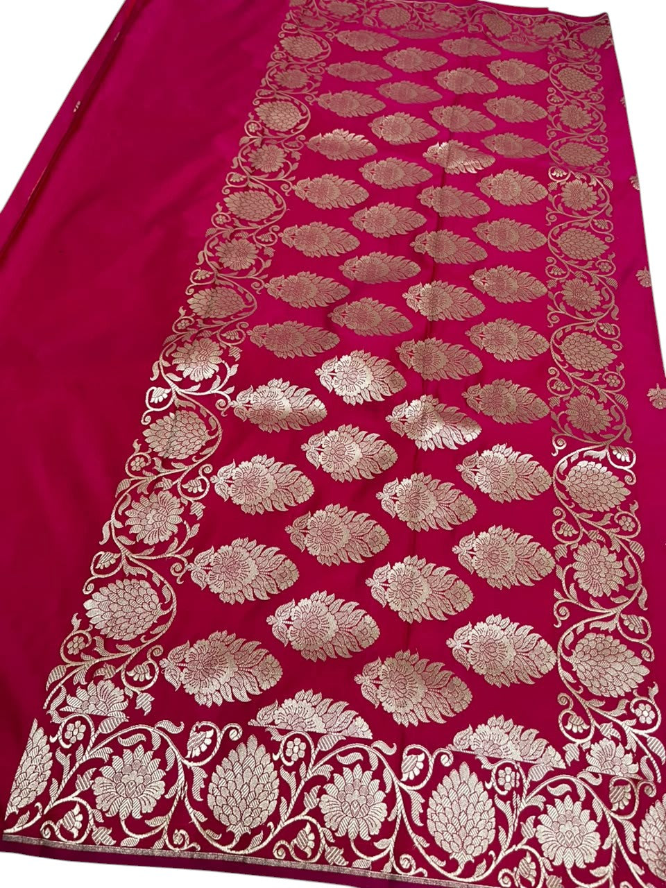 Southloom Satin Banarasi Silk Saree with Woven Work on Body And Borders In Red
