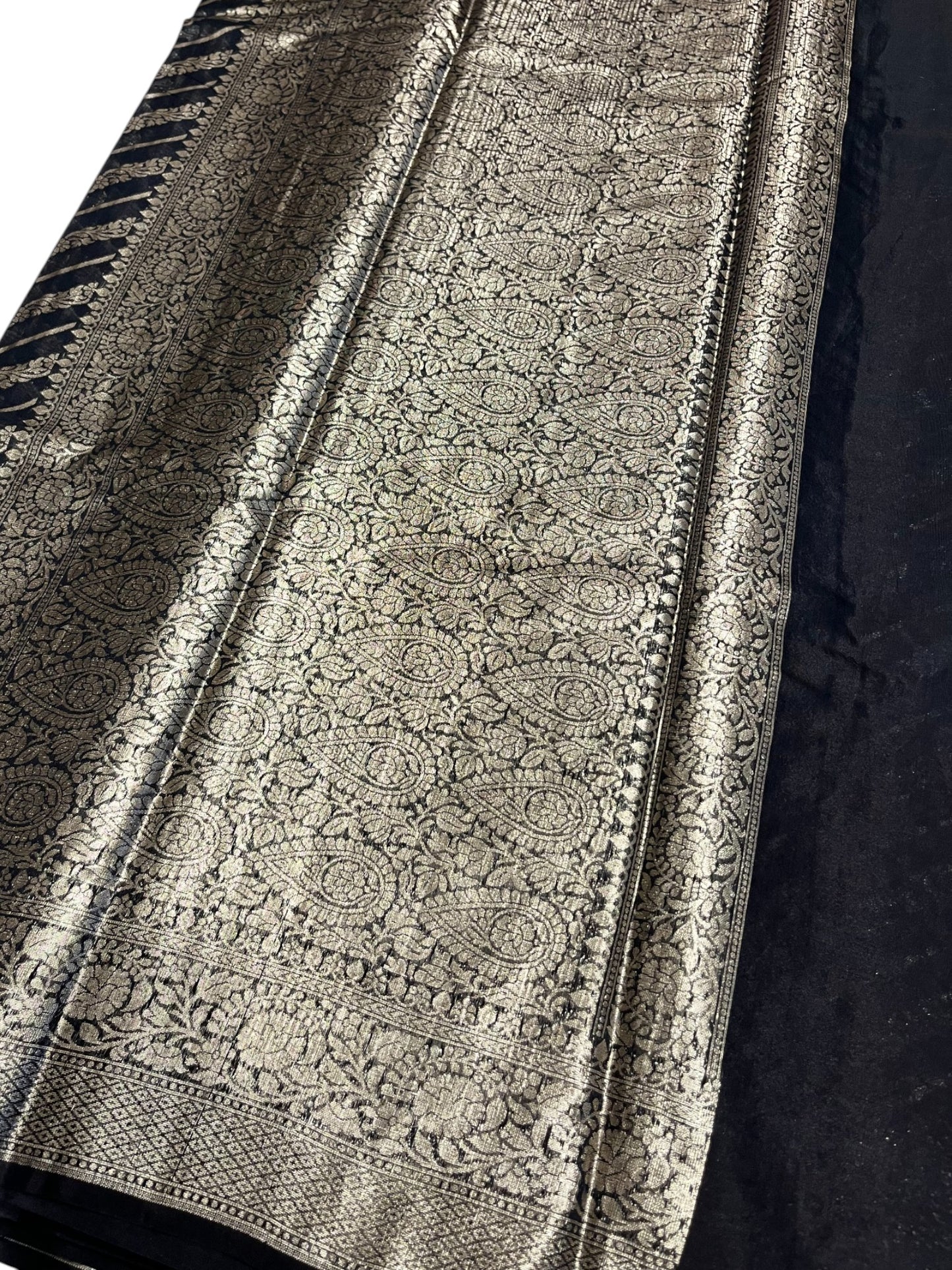 Southloom Cotton Banarasi Silk Saree with Woven Work on Body and Borders (Black)