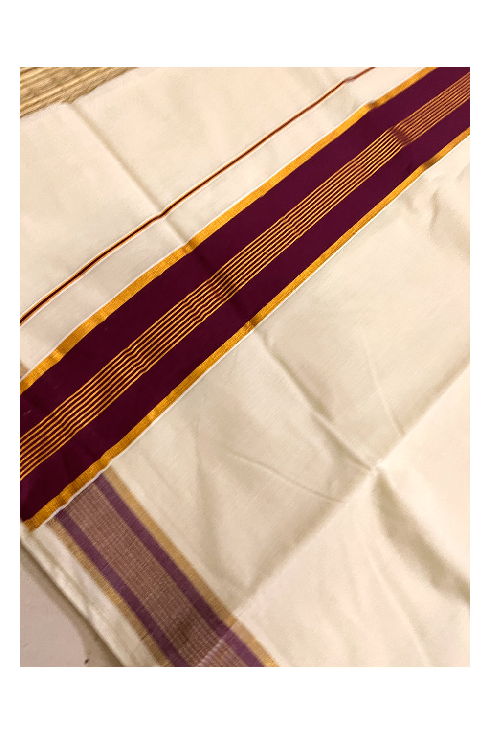 Cotton Kerala Plain Saree with Kasavu and Dark Magenta Border