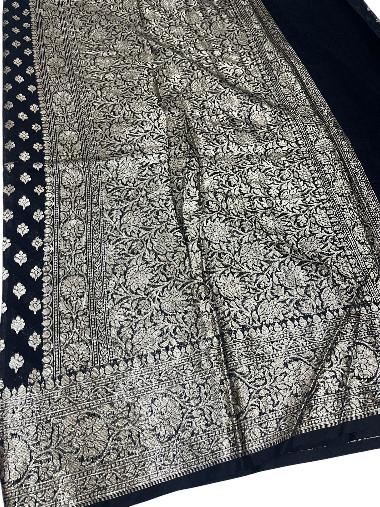 Southloom Cotton Banarasi Silk Saree with Woven Work on Body and Borders (Black)