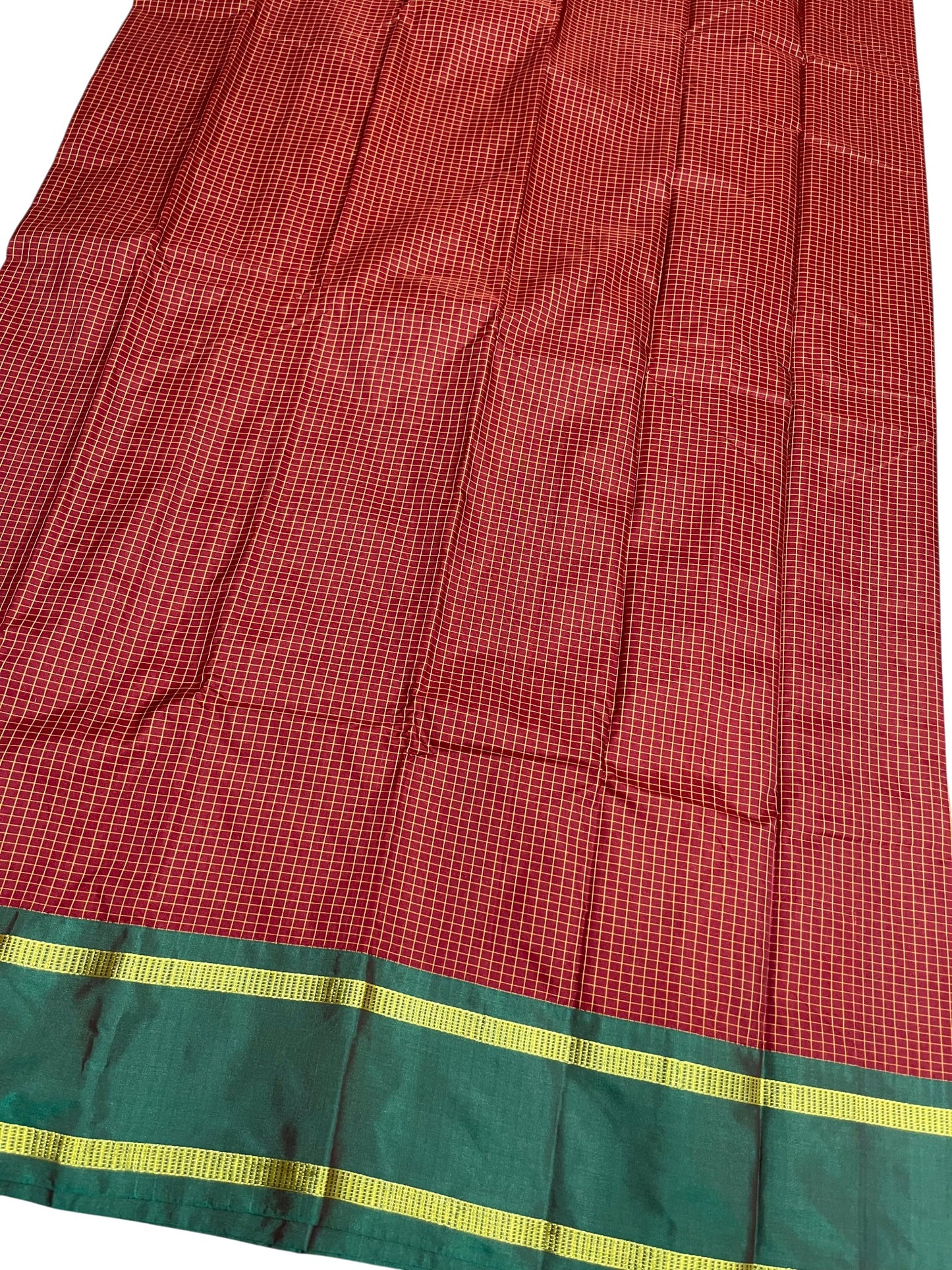 Southloom Semi Silk Saree With Micro Check on Body Maroon And Green