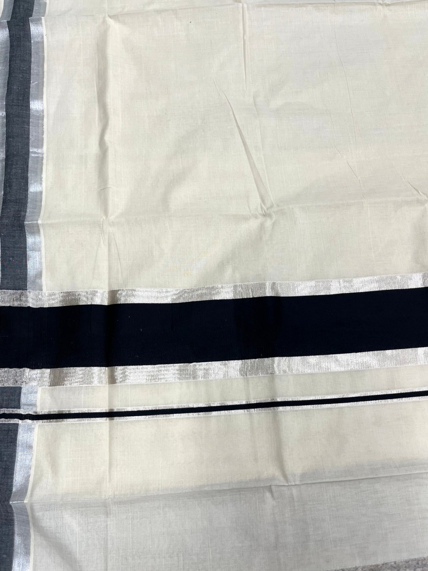Kerala Pure Cotton Plain Saree with Silver Kasavu and Black Border