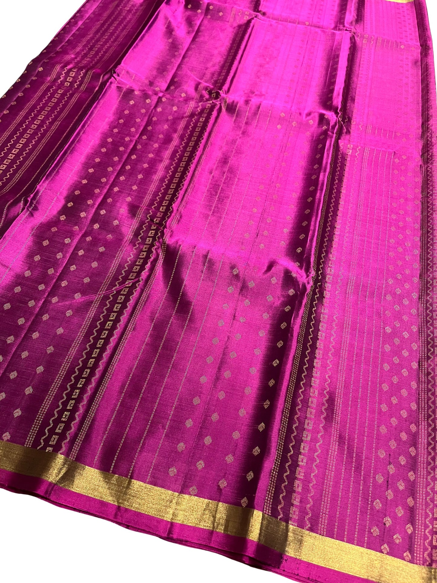 Southloom Pure Handloom Kanchipuram Silk Saree with Korvai Work (Magenta & Maroon)