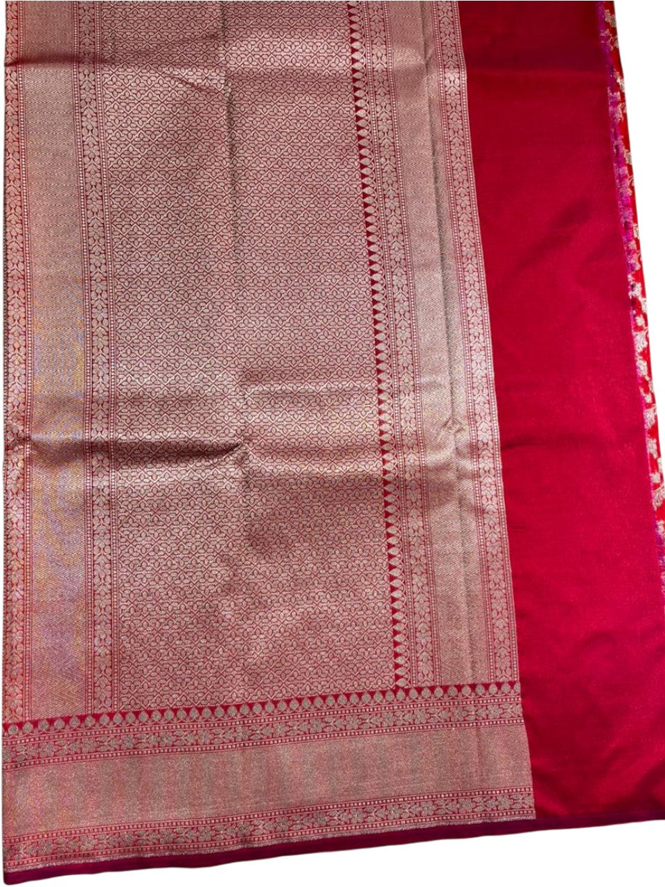 Southloom Pure Banarasi Silk Saree with Woven Work on Body and Borders (Red And Magenta)