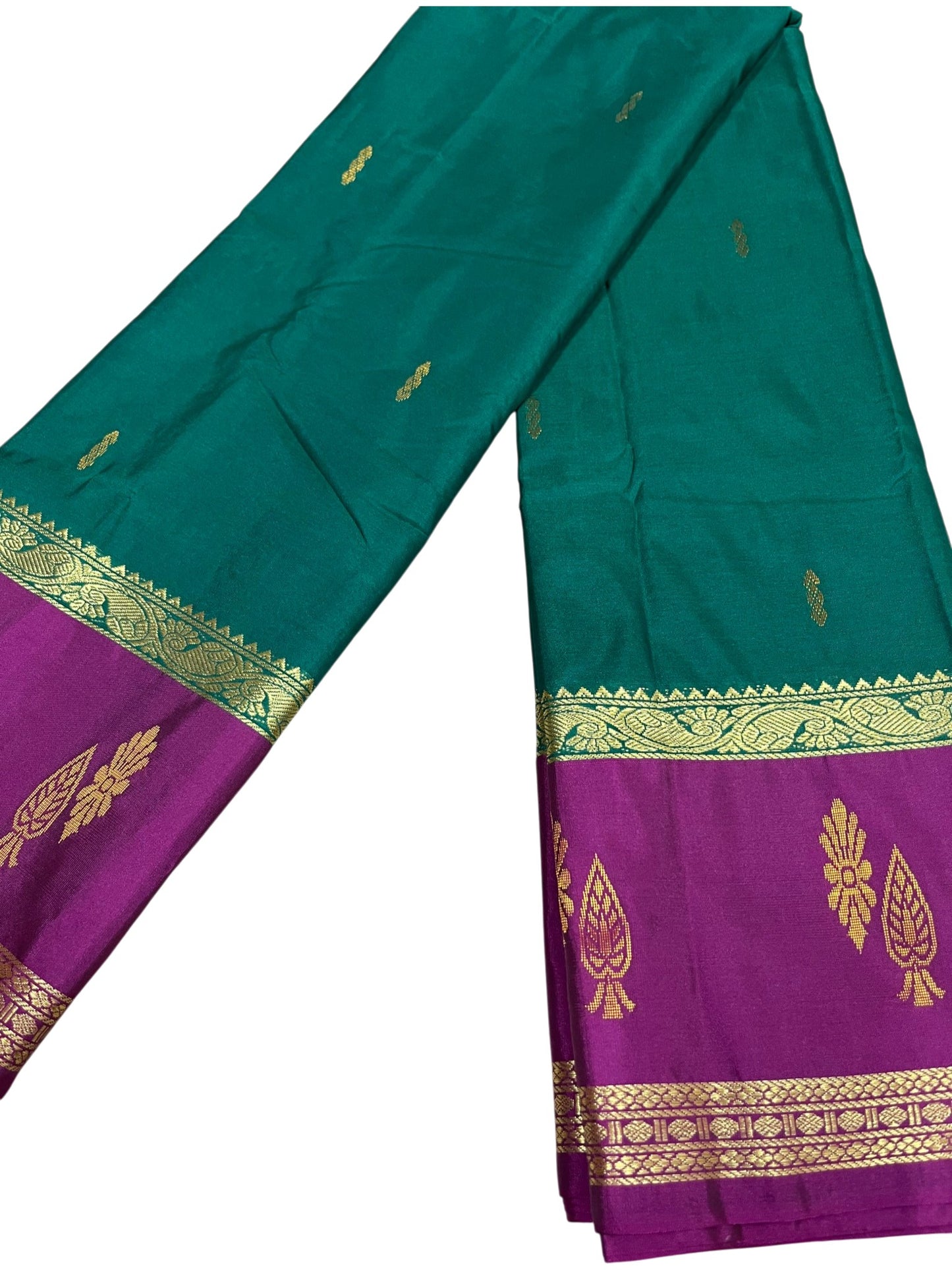 Southloom Semi Silk Saree With Butta Work Across in Body Green And Magenta