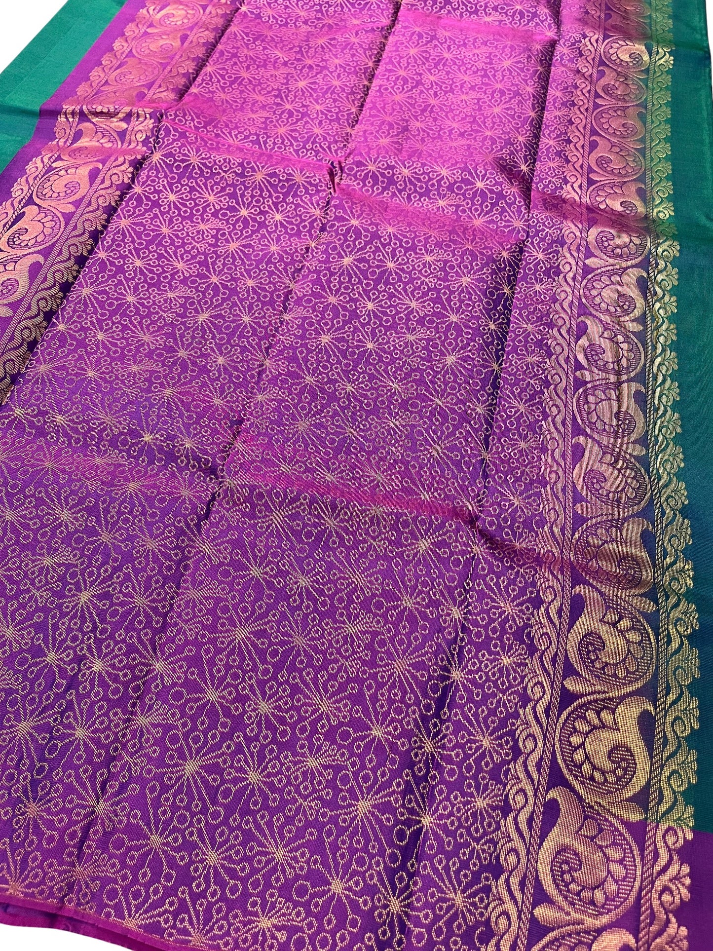 Southloom Pure Handloom Kanchipuram Silk Saree with Butta Work (Green & Violet)
