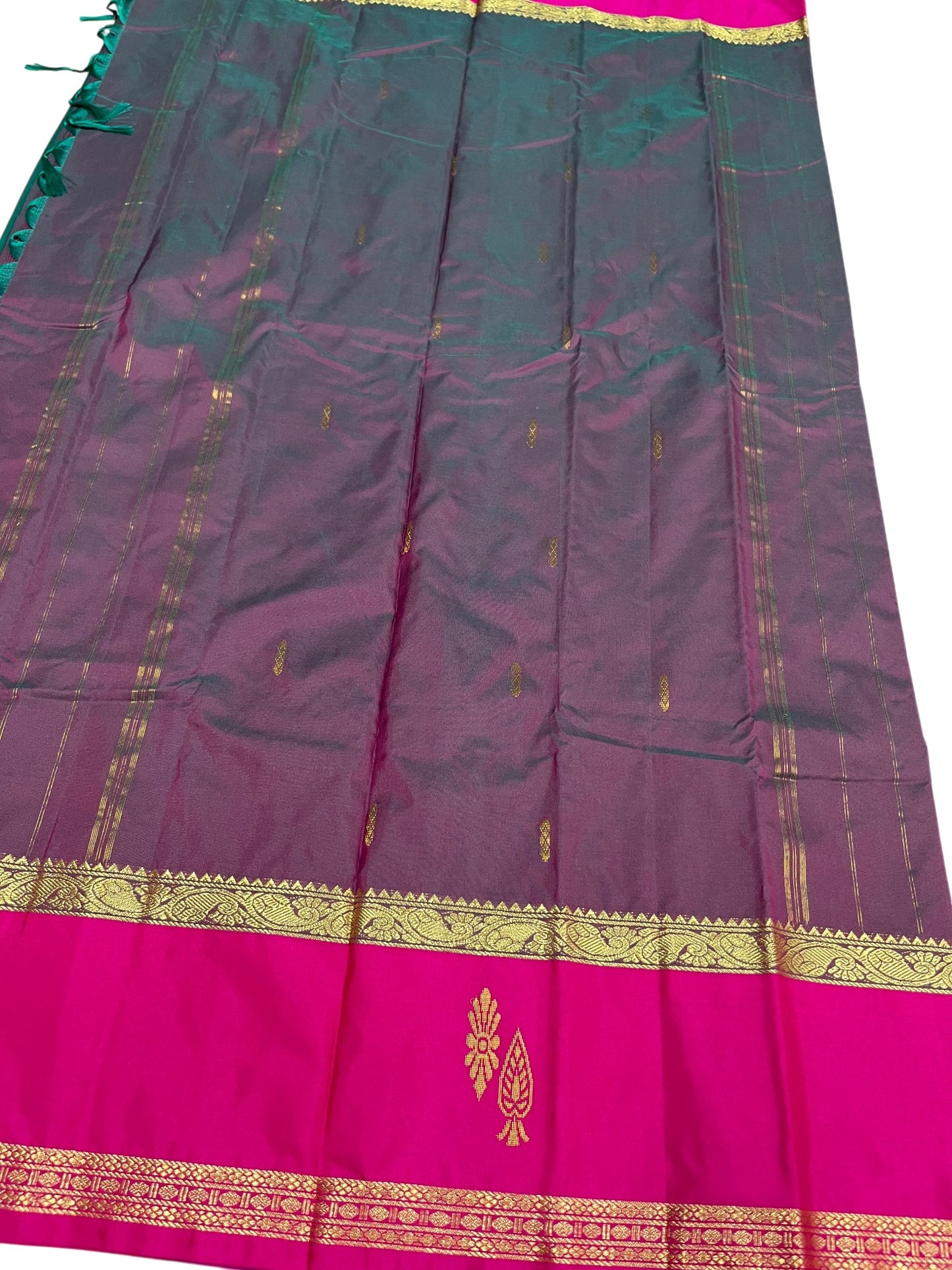 Southloom Semi Silk Saree With Butta Work Across in Body Green And Magenta