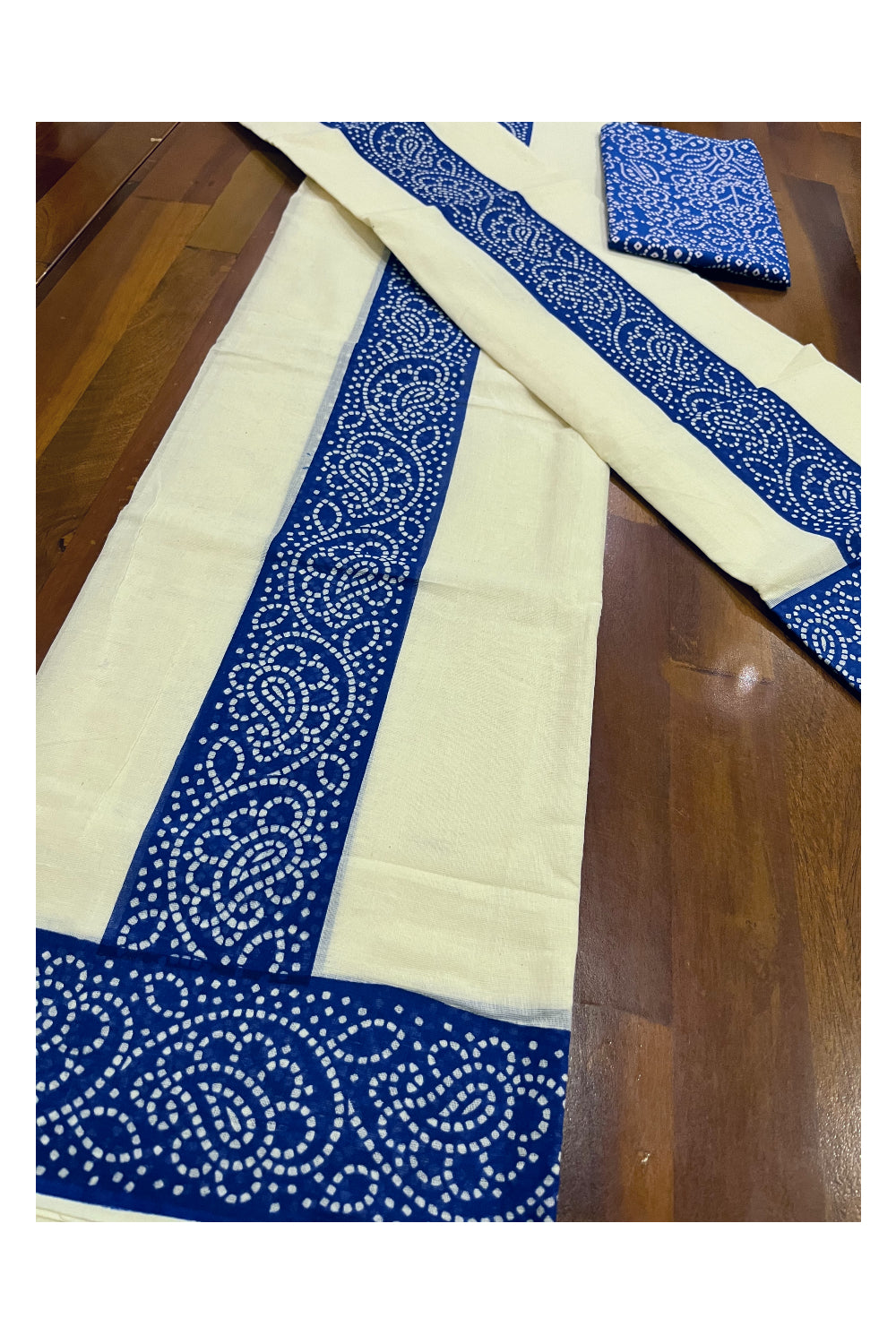 Kerala Cotton Set Mundu (Mundum Neriyathum) with Blue Block Prints and Seperate Blouse Piece (Onam Set Mundu 2023)