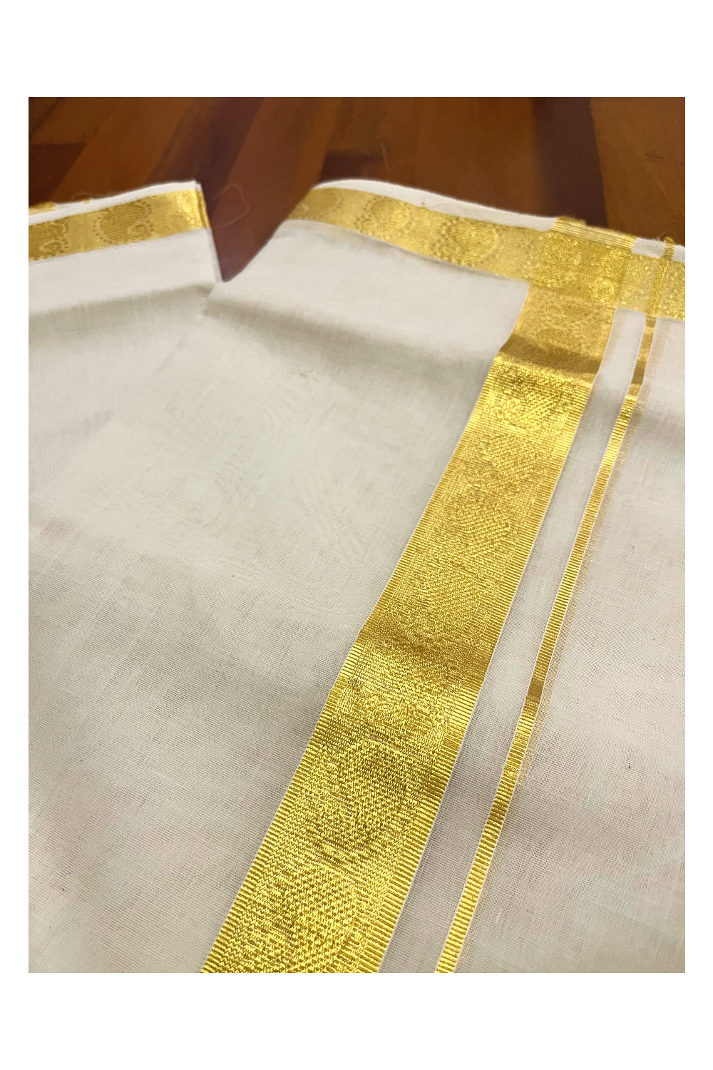 Southloom Premium Balaramapuram Unakkupaavu Handloom Mundu with Kasavu Woven Designs (South Indian Kerala Dhoti)