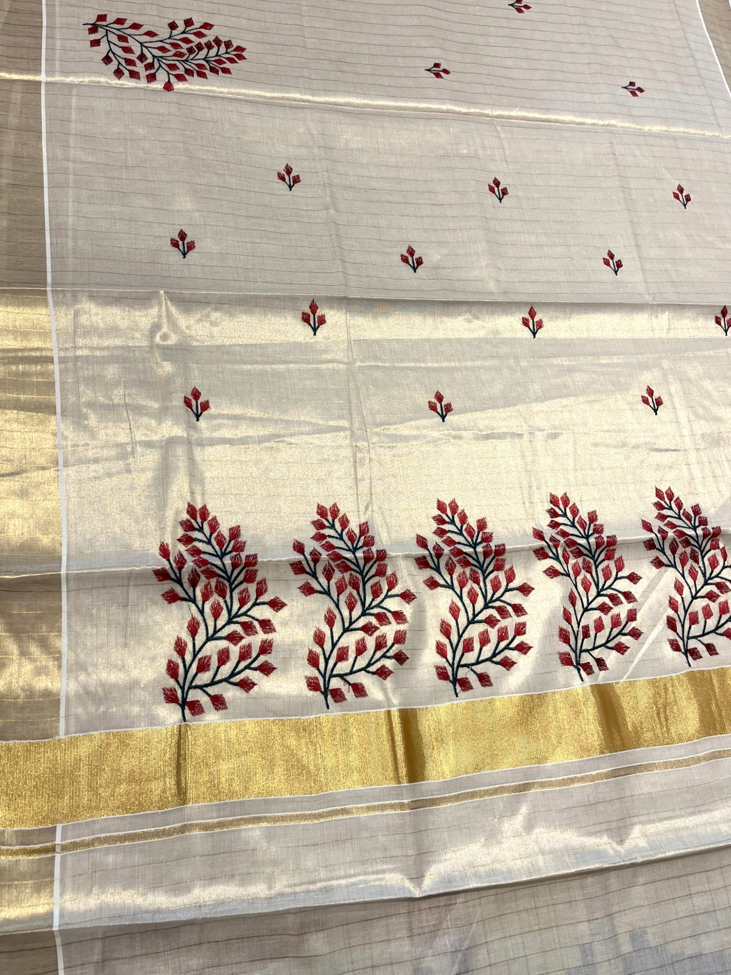 Southloom Tissue Kerala Kasavu Stripes Saree with Floral Embroidery Design