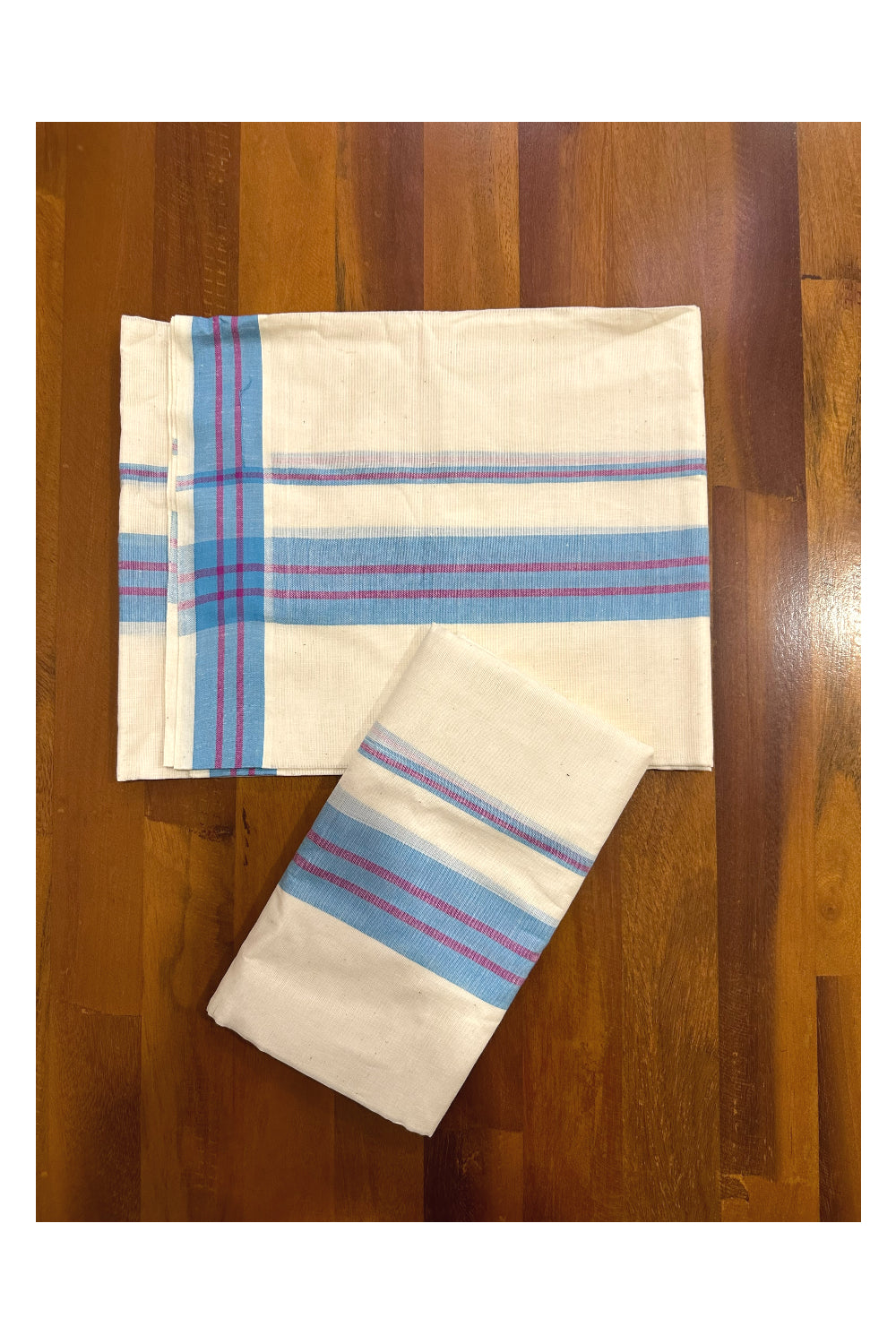 Kerala Mulloth Soft Cotton Mundum Neriyathum Single with Blue and Red Border (Onam Set Mundu 2023)