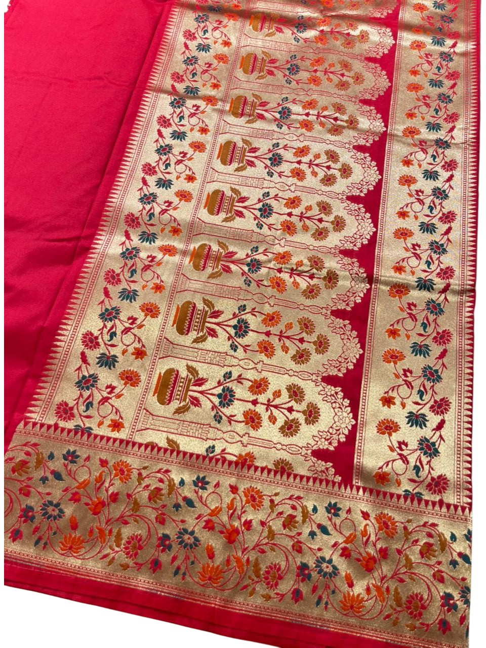Southloom Pure Banarasi Silk Saree with Woven Work on Body and Borders (Rani Pink)