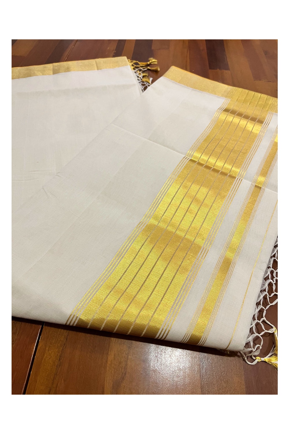 Southloom Super Premium Balaramapuram Unakkupaavu Handloom Kasavu Saree with 4 x 2 Border