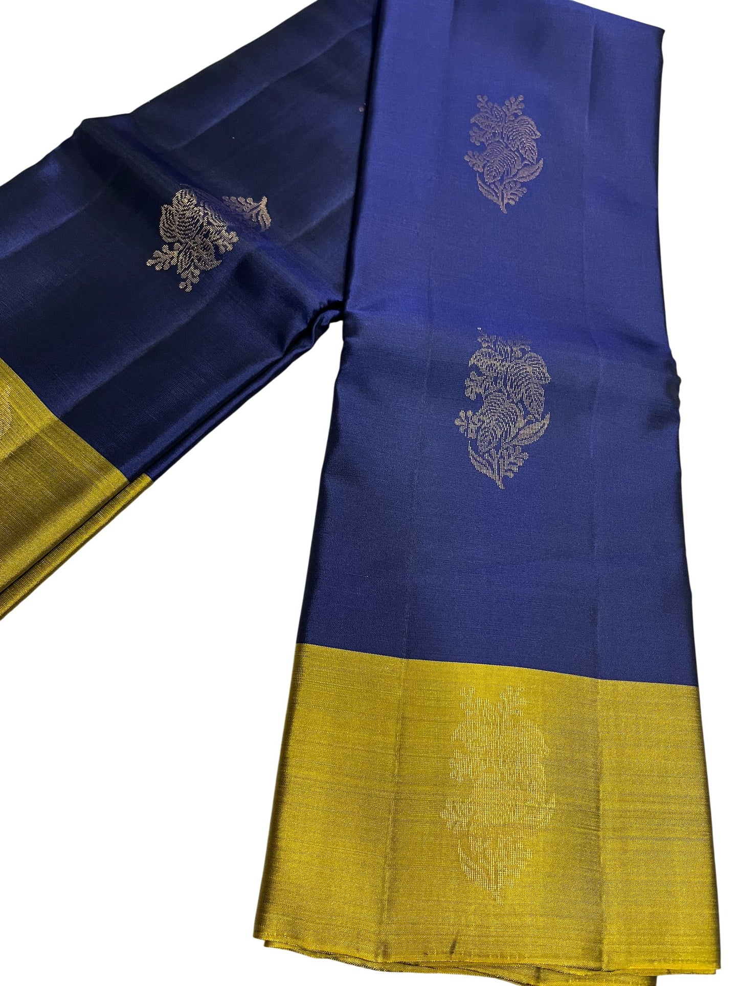 Southloom Pure Handloom Kanchipuram Silk Saree with Butta Work (Blue & Golden)