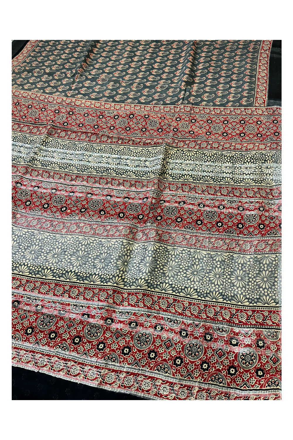 Southloom Linen Grey Designer Saree with Paisley Prints on Body