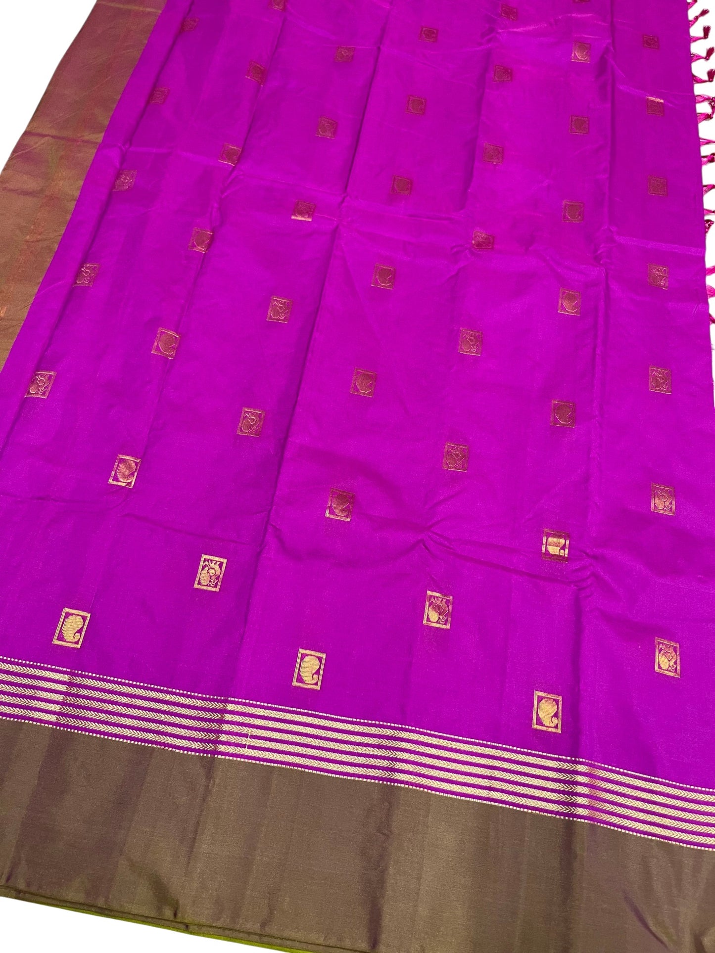 Southloom Semi Silk Saree With Butta Work Across Body in Magenta And Olive Green