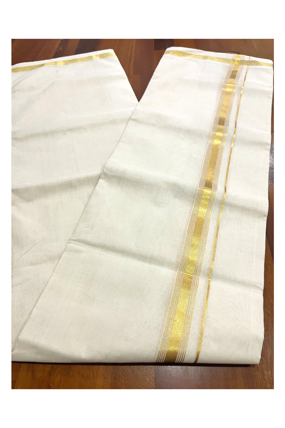 Southloom Premium Balaramapuram Unakkupaavu Handloom Kasavu Mundu (South Indian Kerala Dhoti)