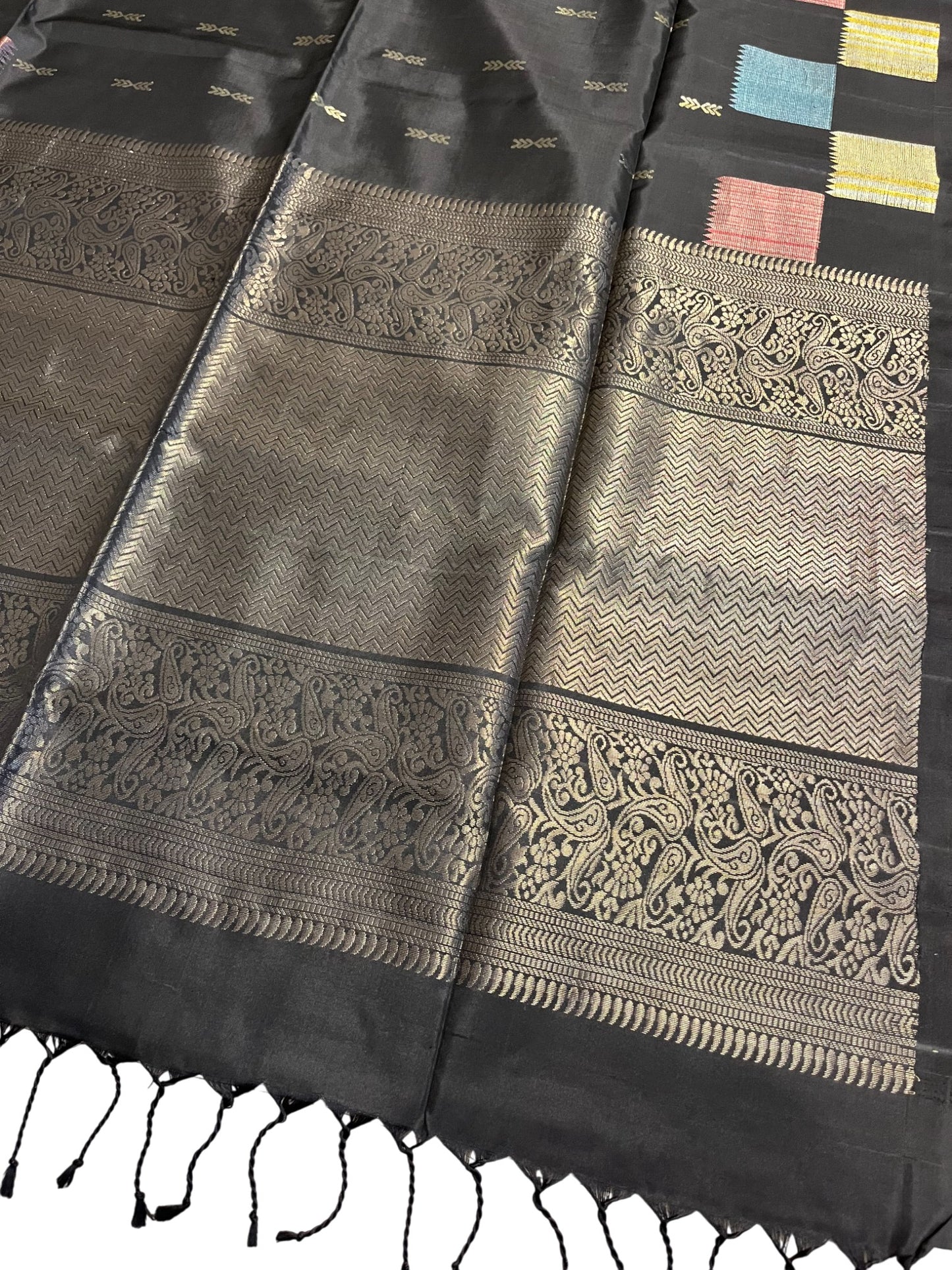 Southloom Pure Handloom Bridal Kanchipuram Silk Saree with Korvai Work (Black)